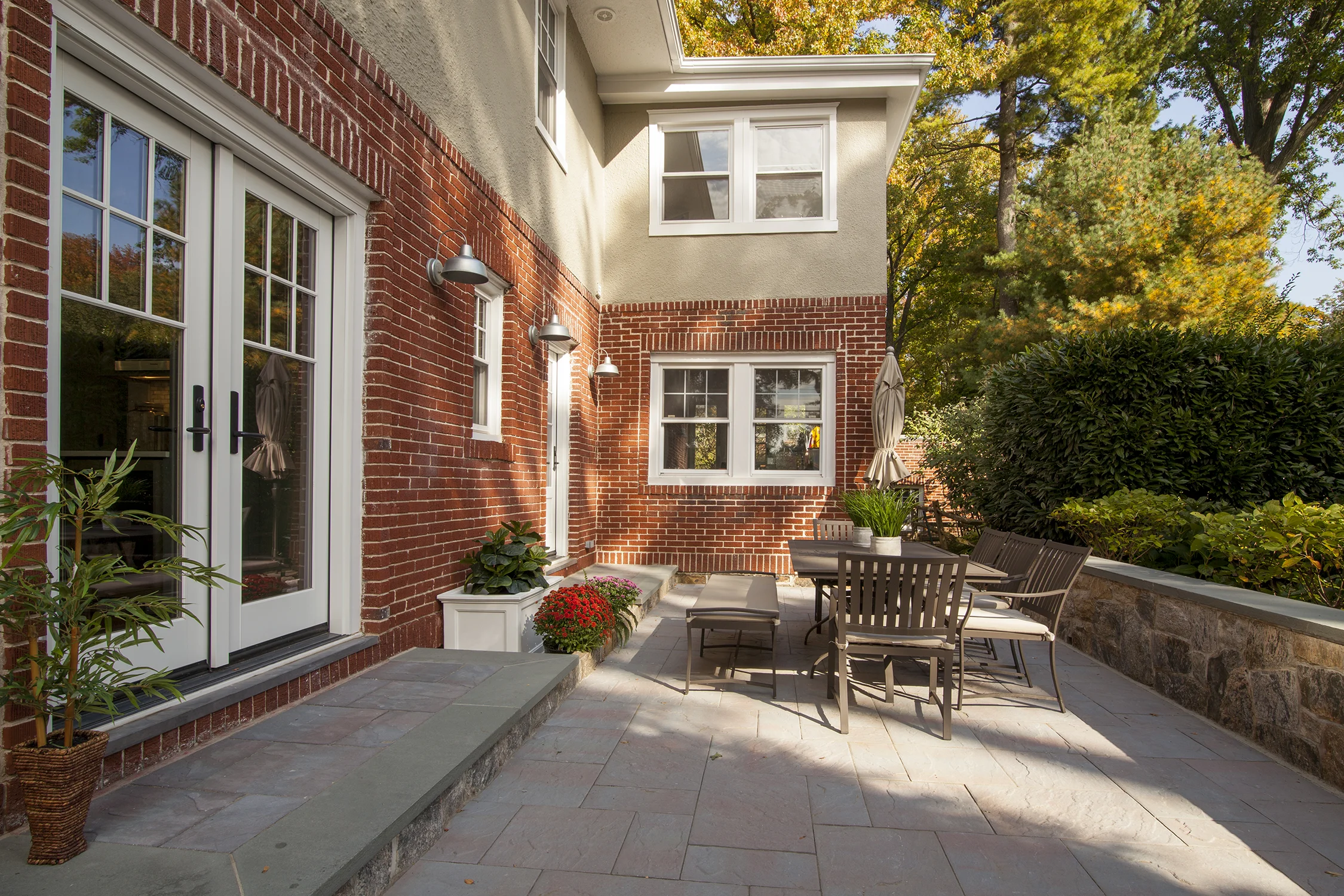 D_web_patio_IMG_6077.jpg