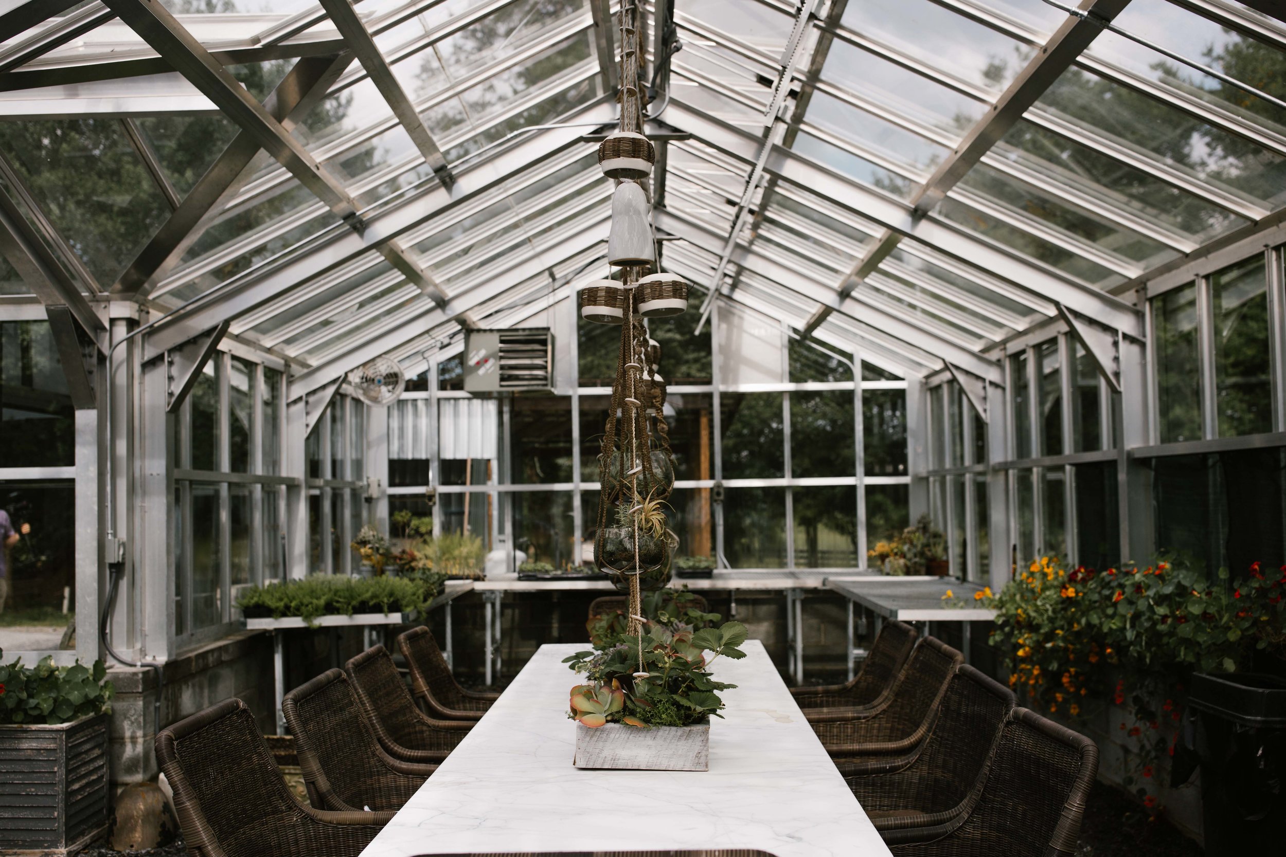 Greenhouse table 