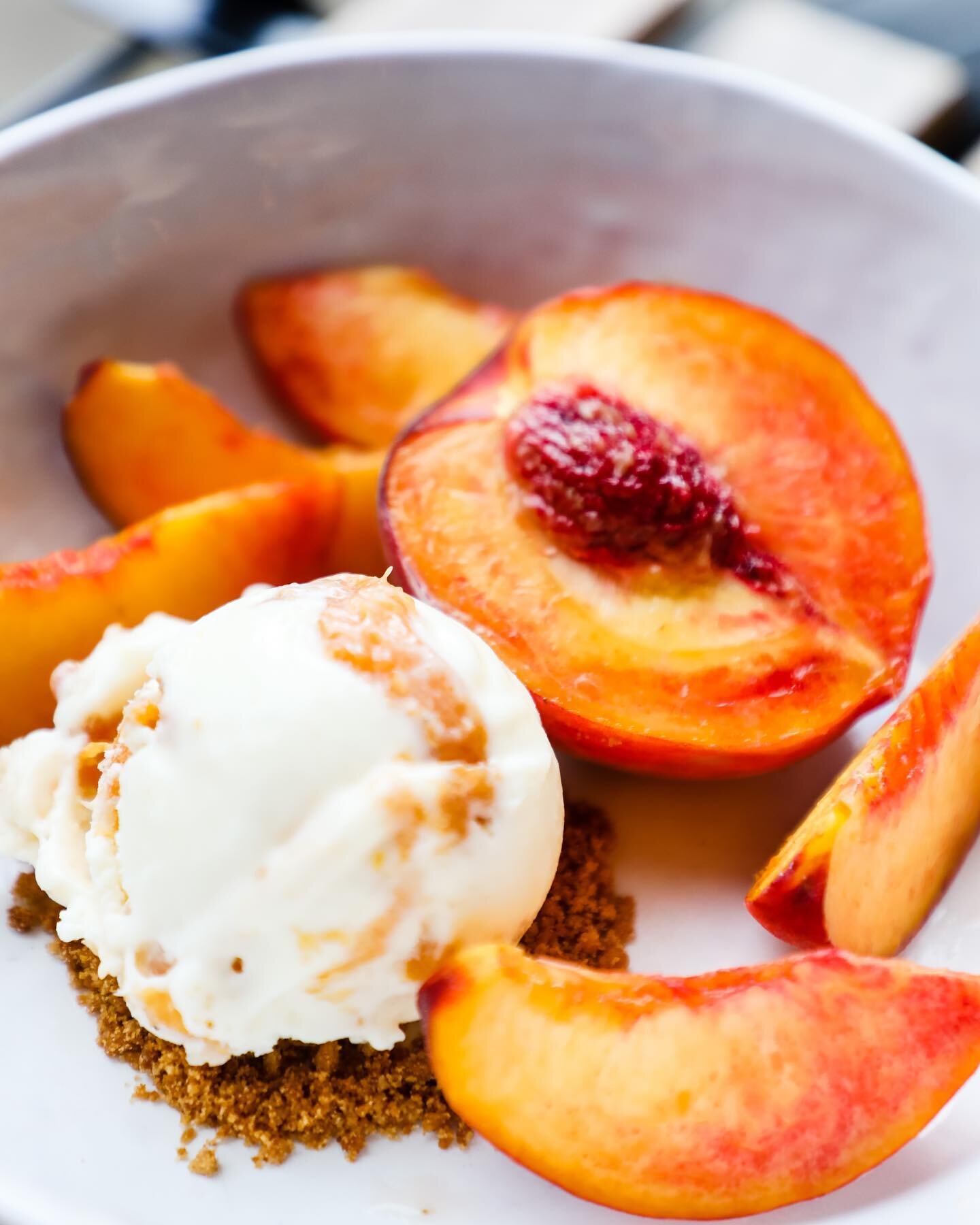 GOAT CHEESE PEACH PIE. This brand new flavor is one of our summer faves. It starts with a tangy and balanced goat cheese ice cream @laclarefamilycreamery, house peach jam @mountainvieworchards, and flakey hand rolled pie crust. This dreamy seasonal f