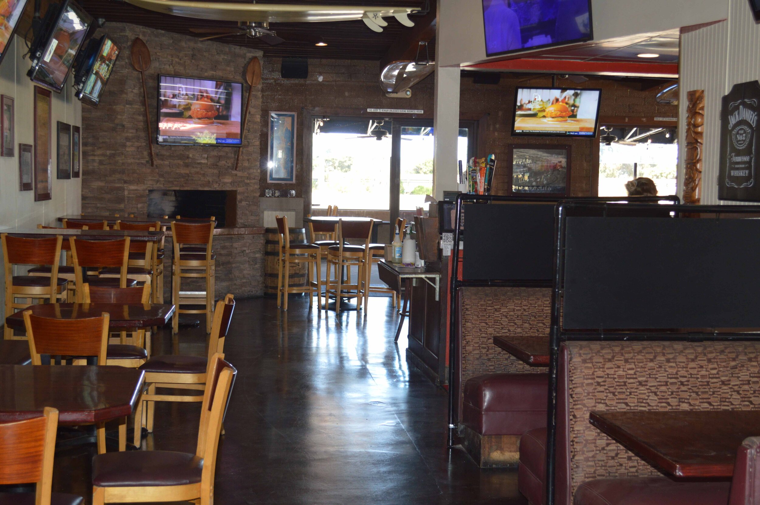 Offshore Tavern Gallery — Offshore Tavern + Grill