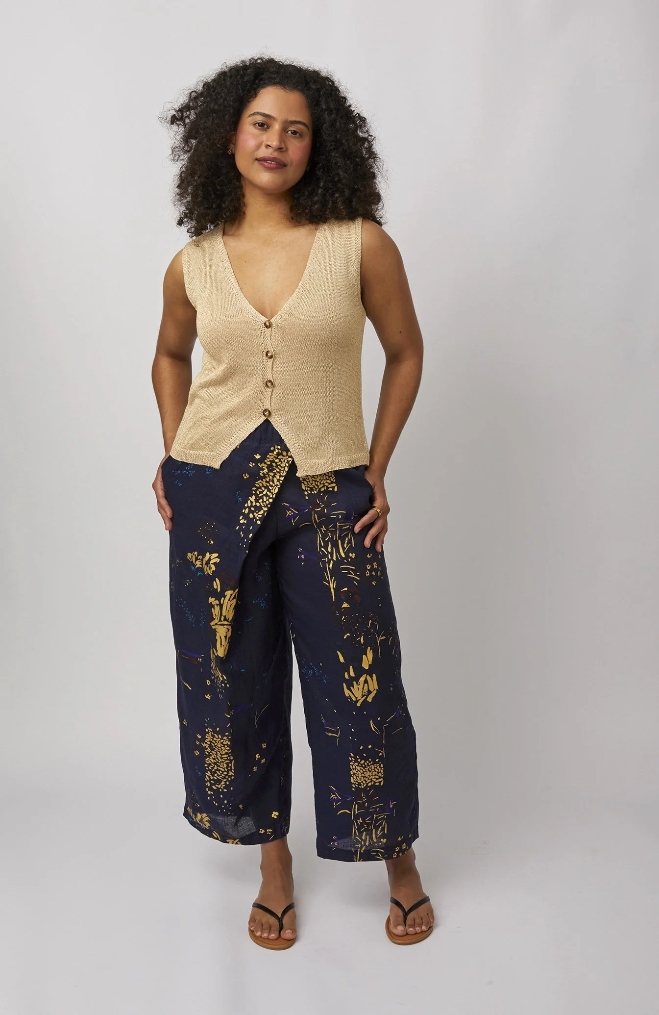 ZW4080 Nani Iro Studio Trousers Size 1 Navy Front.jpg