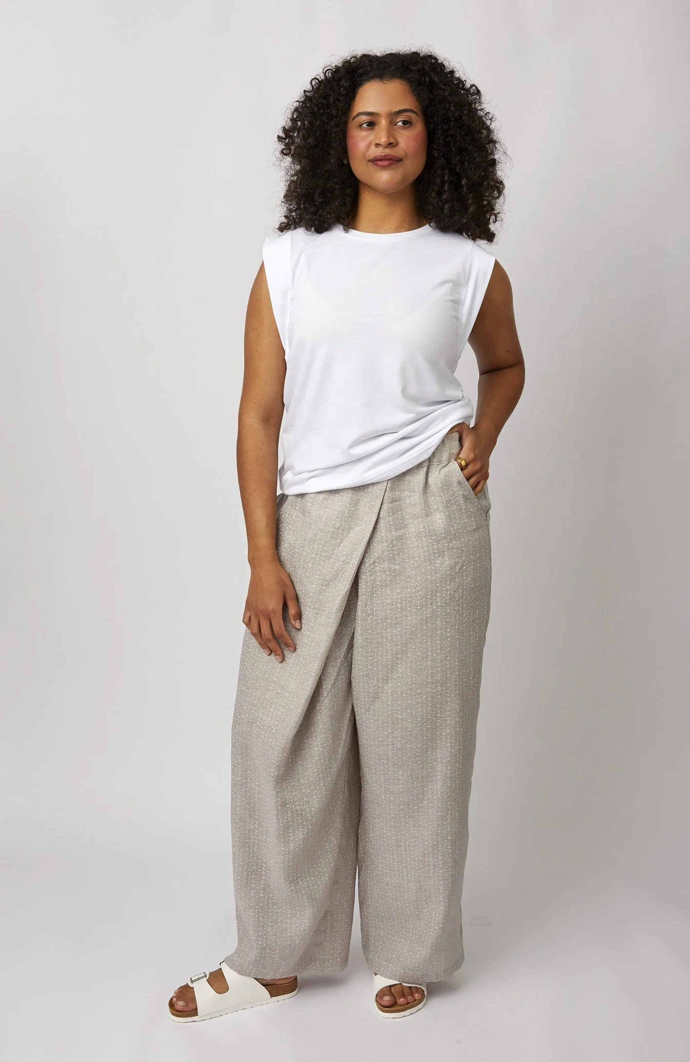 ZW4080 Nani Iro Studio Trousers Size 2 Front.jpg