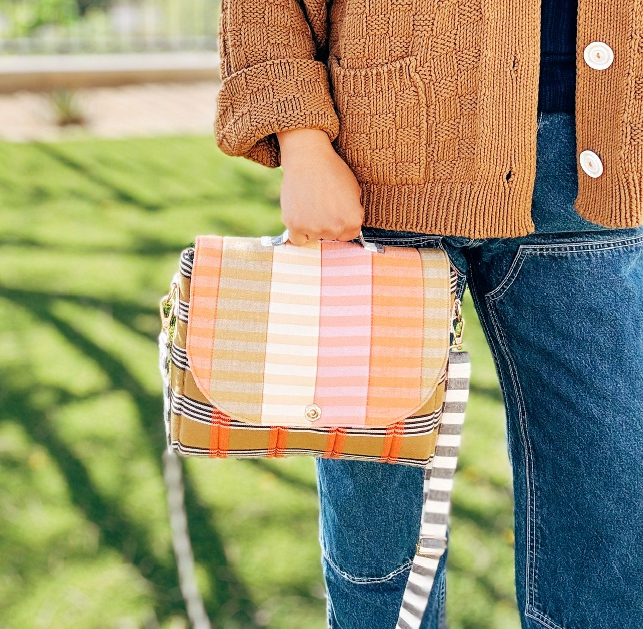 ZW4028 Rambler Bag 6.JPG