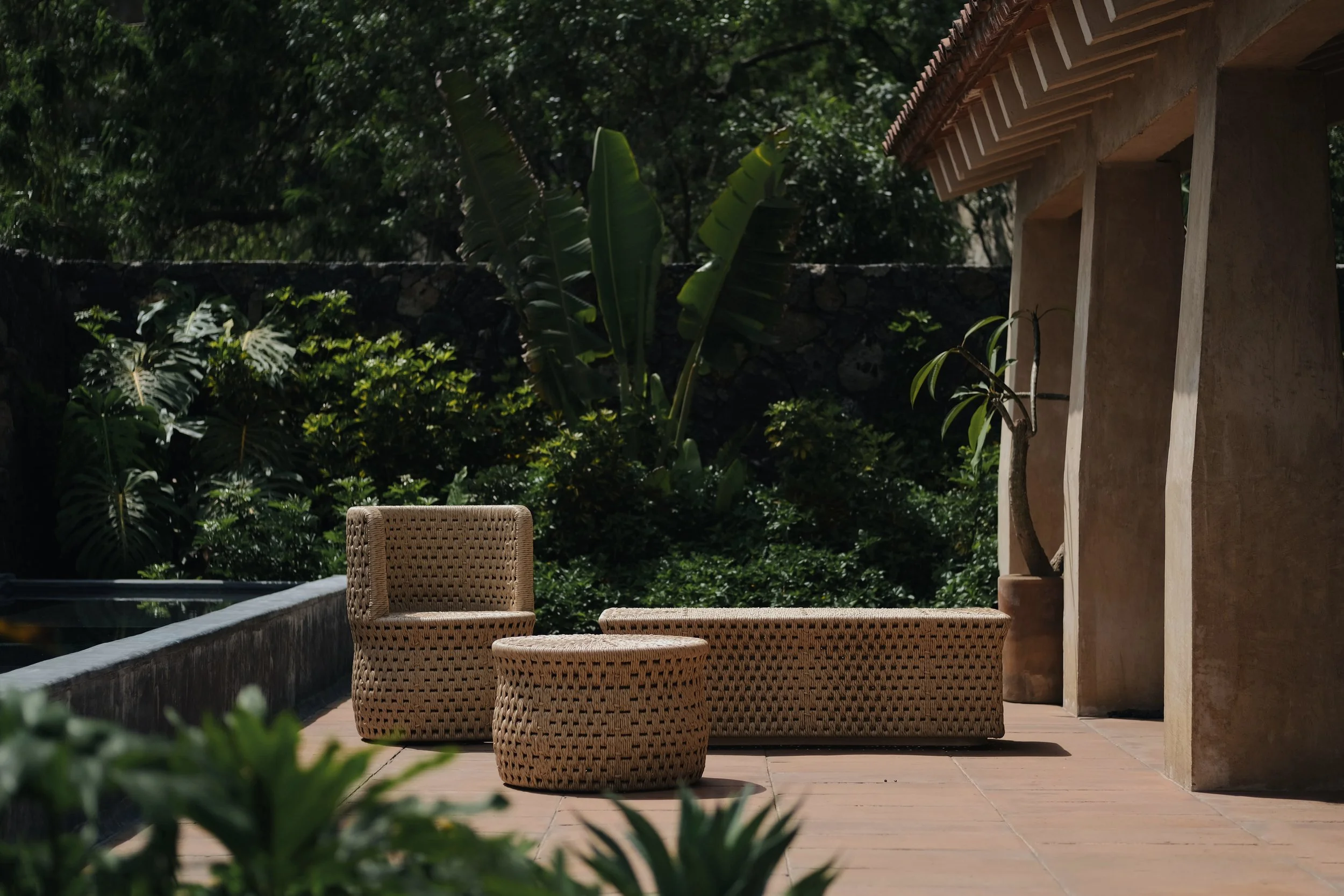Luteca_Woven Outdoor Collection_Twisted Resin-Group-1.jpg