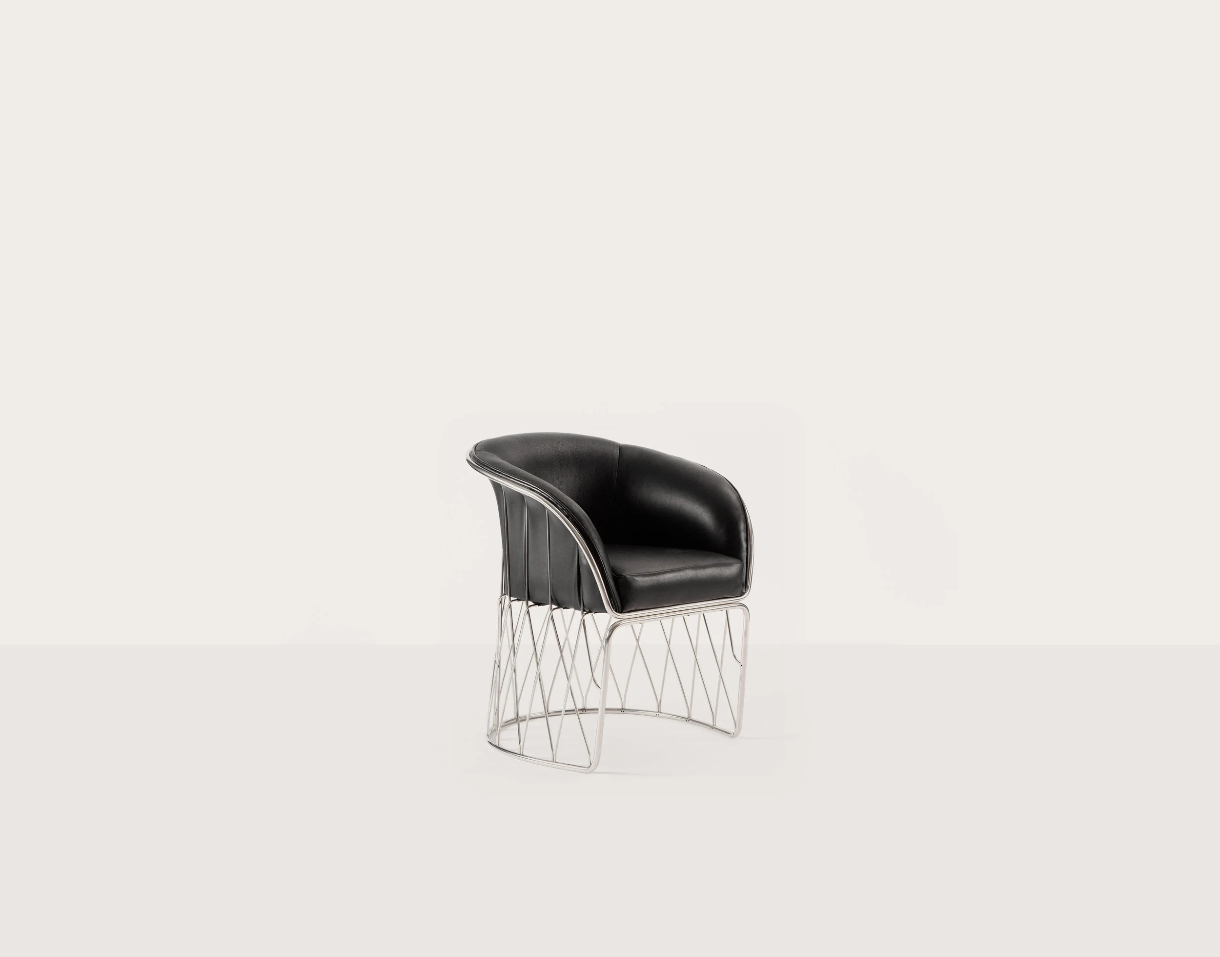 Luteca_PRV_Equipal-Chair_Black-Leather-Chrome_FP-W.jpg