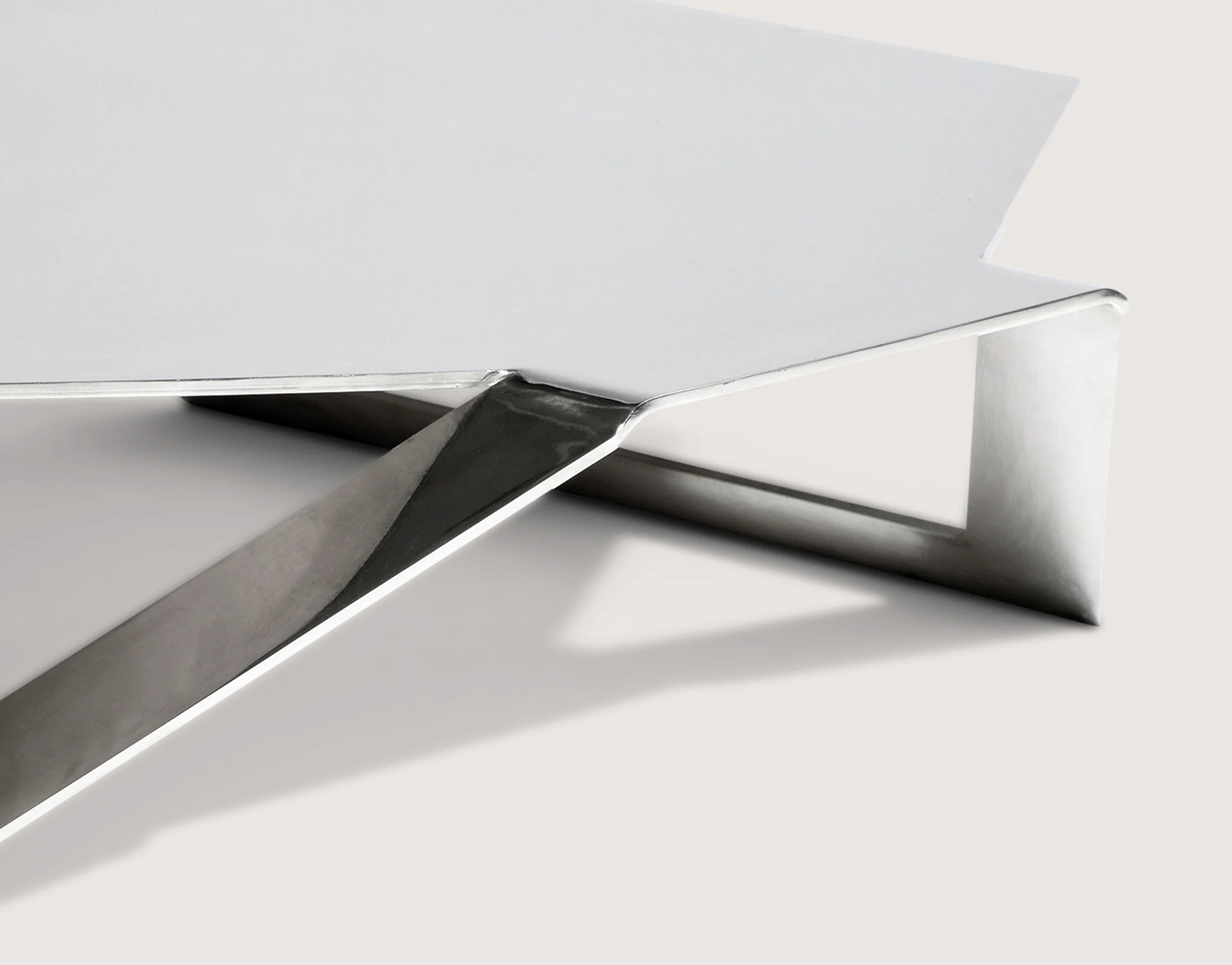 Luteca_PRV_Hexagonal-Coffee-Table_Chrome_D1-W.jpg