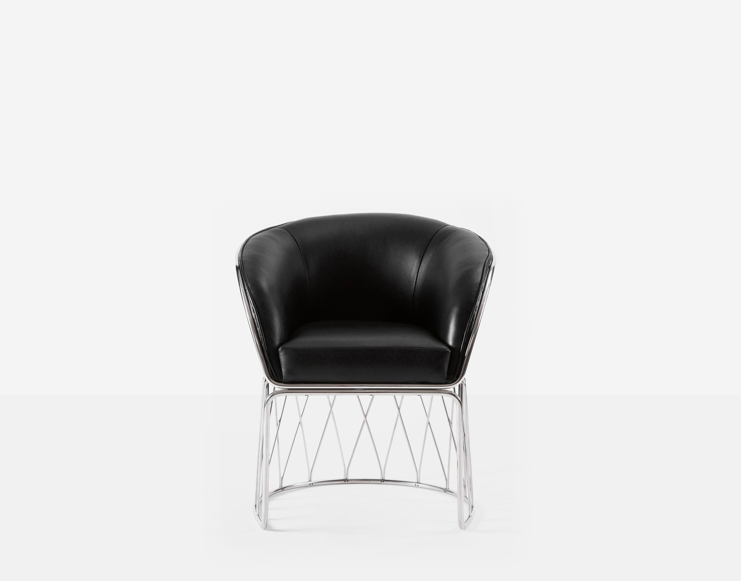 Luteca_PRV_Equipal-Chair_Black-Leather-Chrome_F-W.jpg