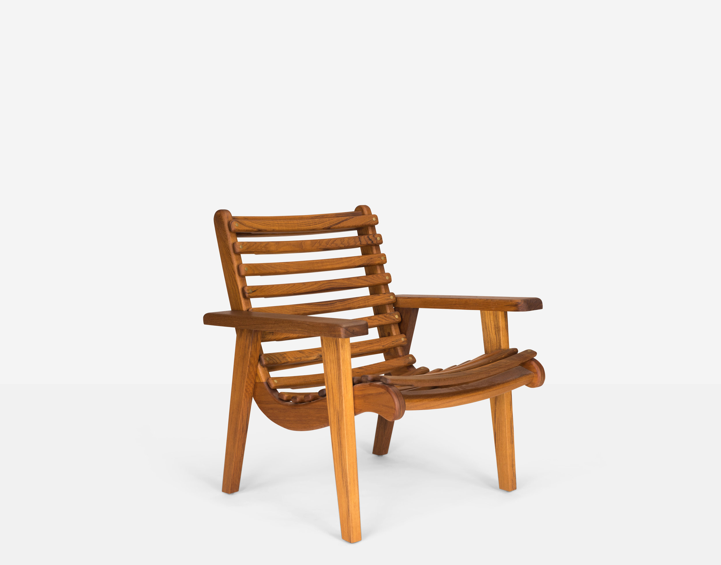 Luteca_MvB_San Miguelito-Armchair_Teak_FP-W.jpg