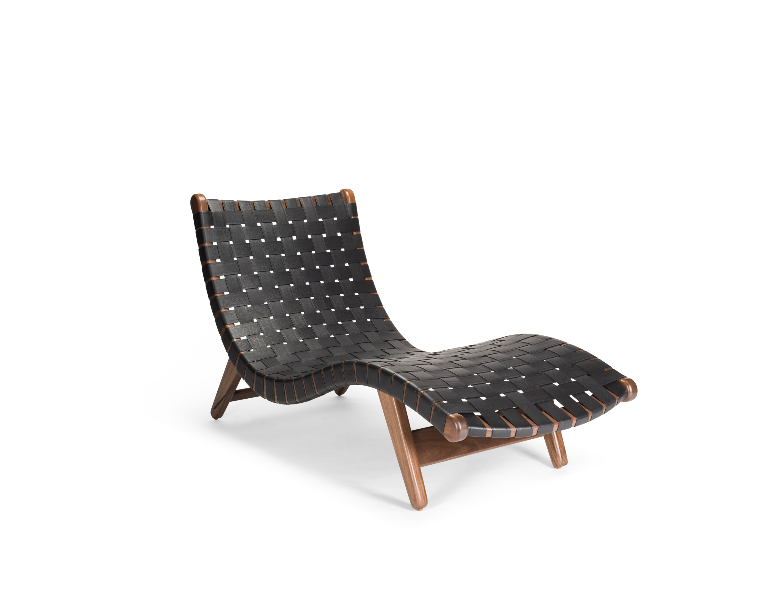 Luteca_MvB_Alacran-Chaise_Black-Leather_Walnut_FP-W1.png