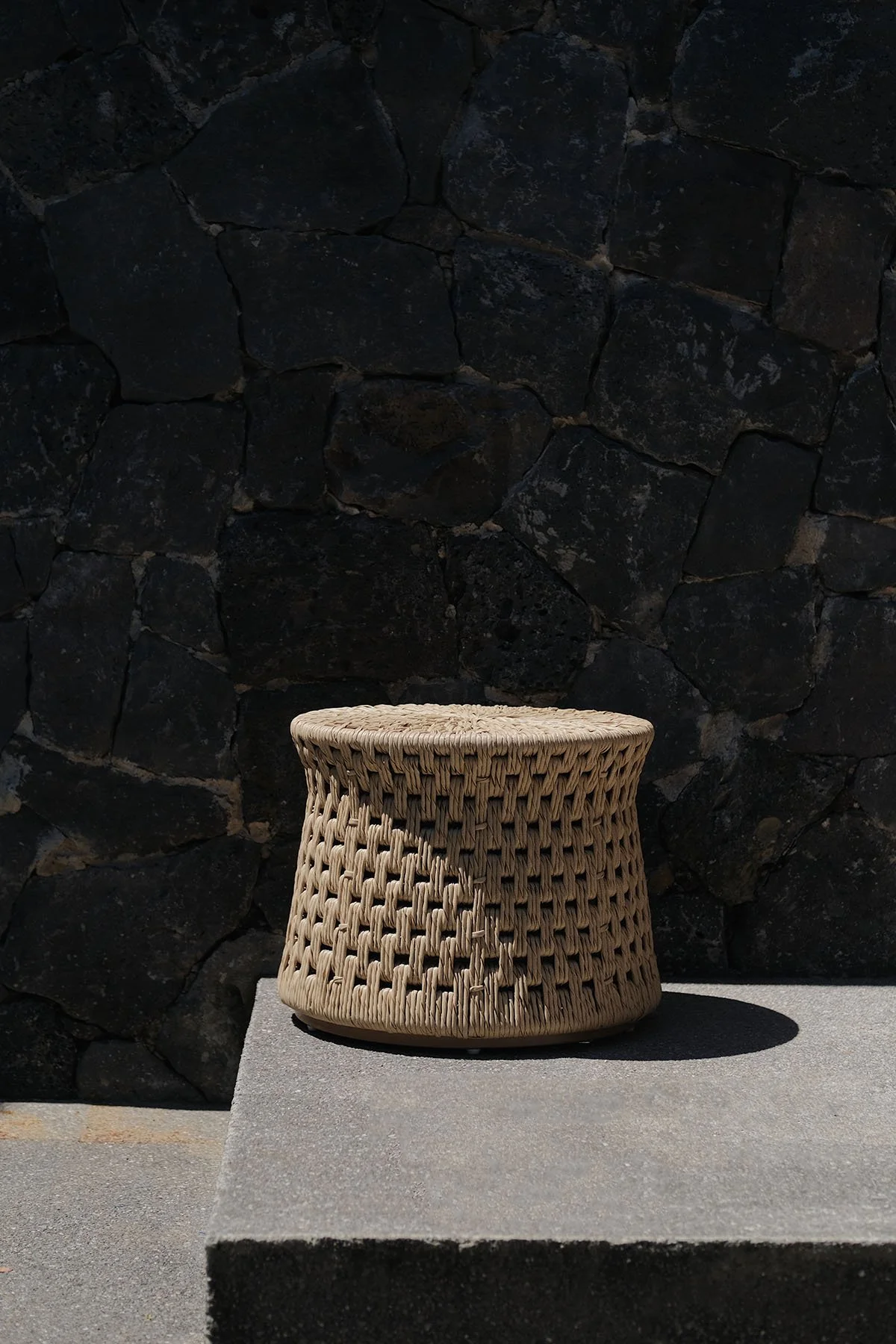 Luteca_Woven Outdoor Small Stool_L.jpg