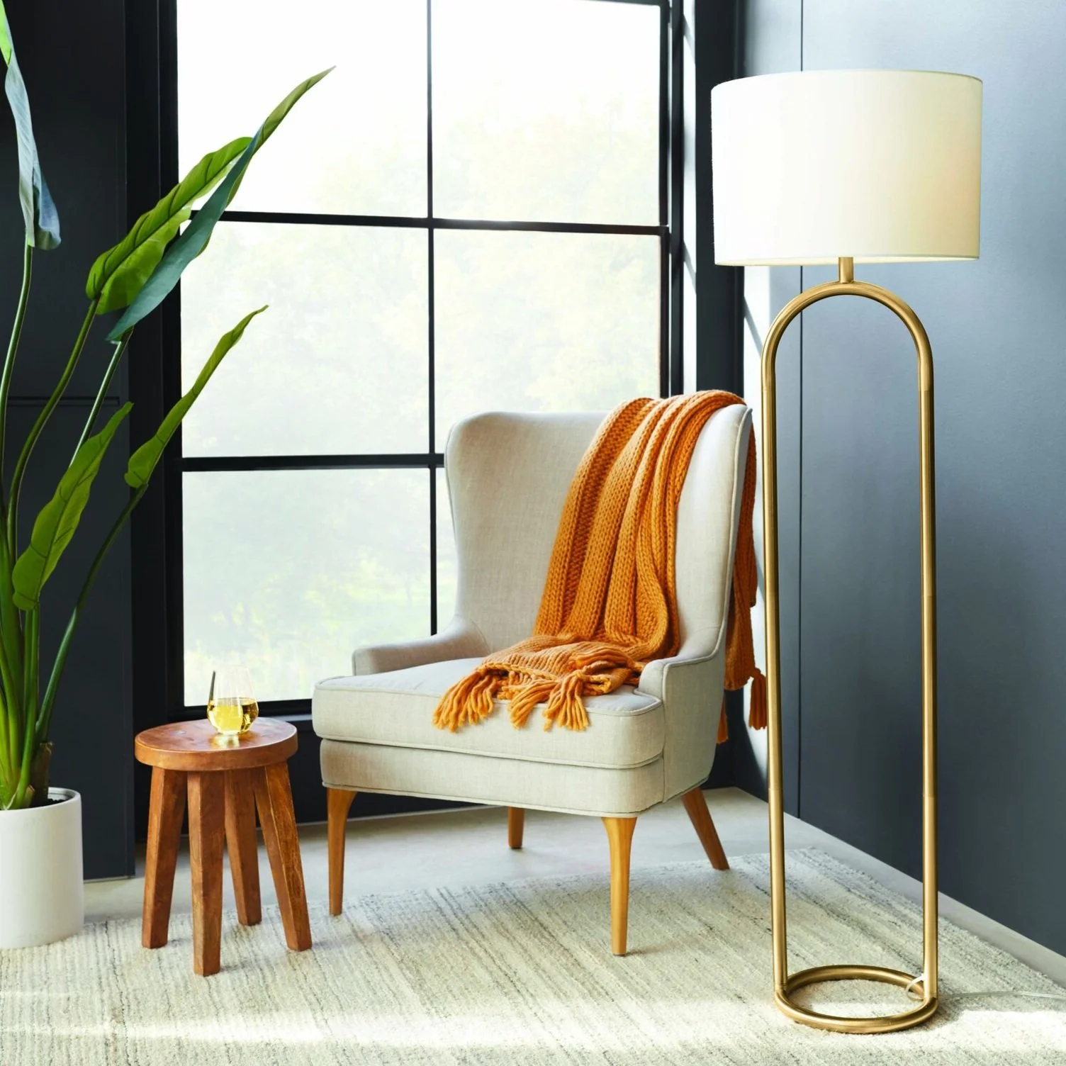 C-001731-01-068_074-02-3172_Ring+Base+Floor+Lamp+Brass_main.jpg