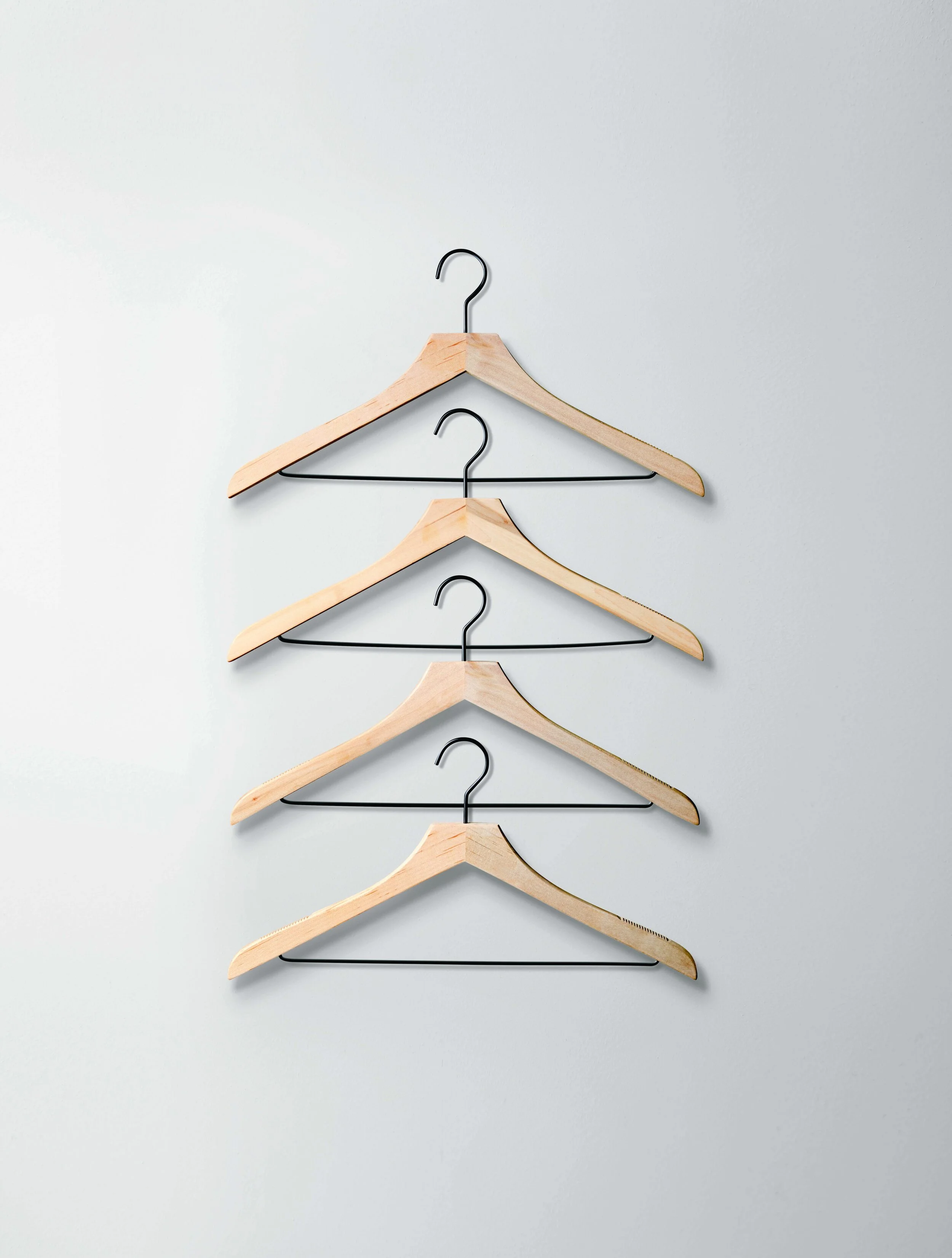 C-000776-02-004_MBD_FC_Org_Hangers (1).jpg