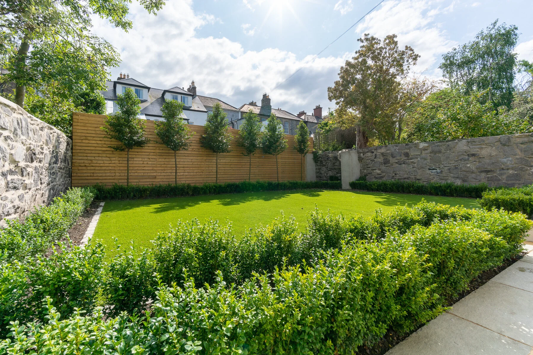 36 - 25 Wellington Lane -_DSC0548-HDR 2.jpg