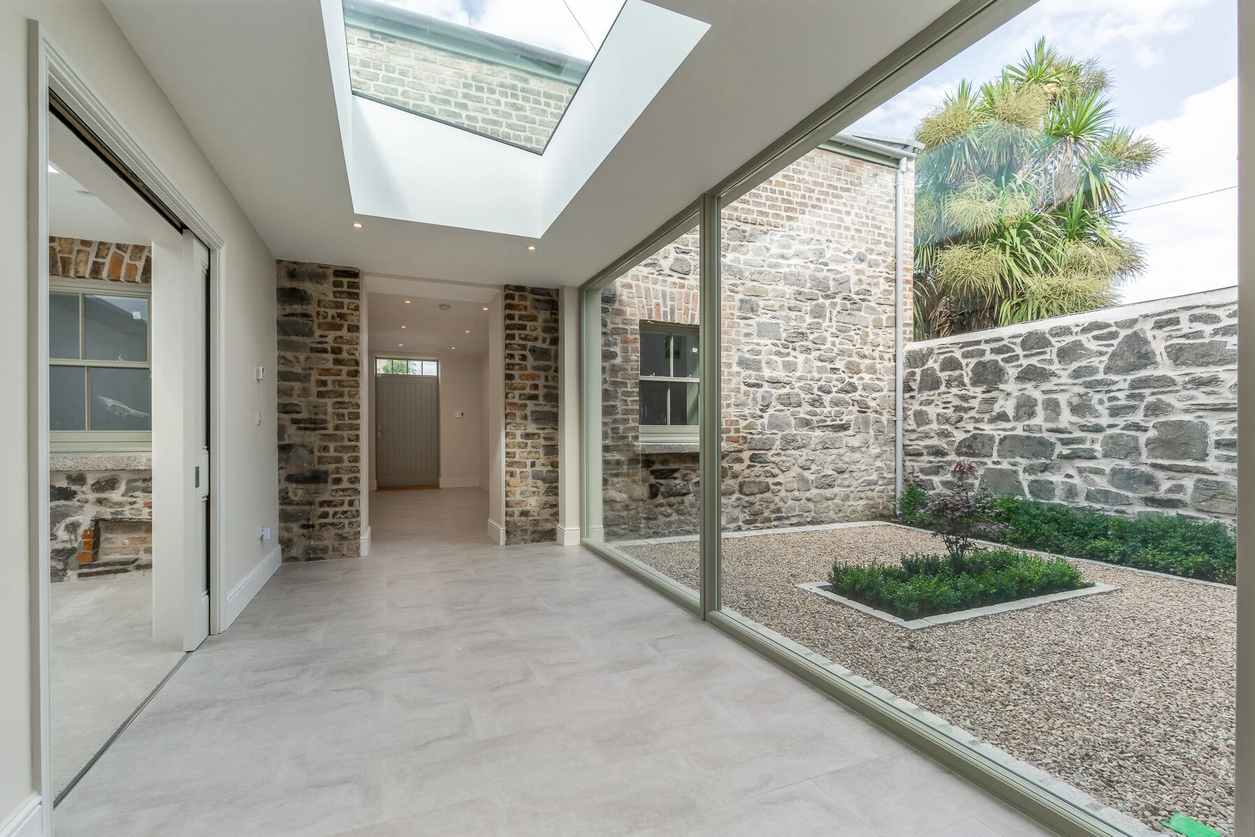 5 - 25 Wellington Lane -_DSC0328-HDR-Edit 2.jpg