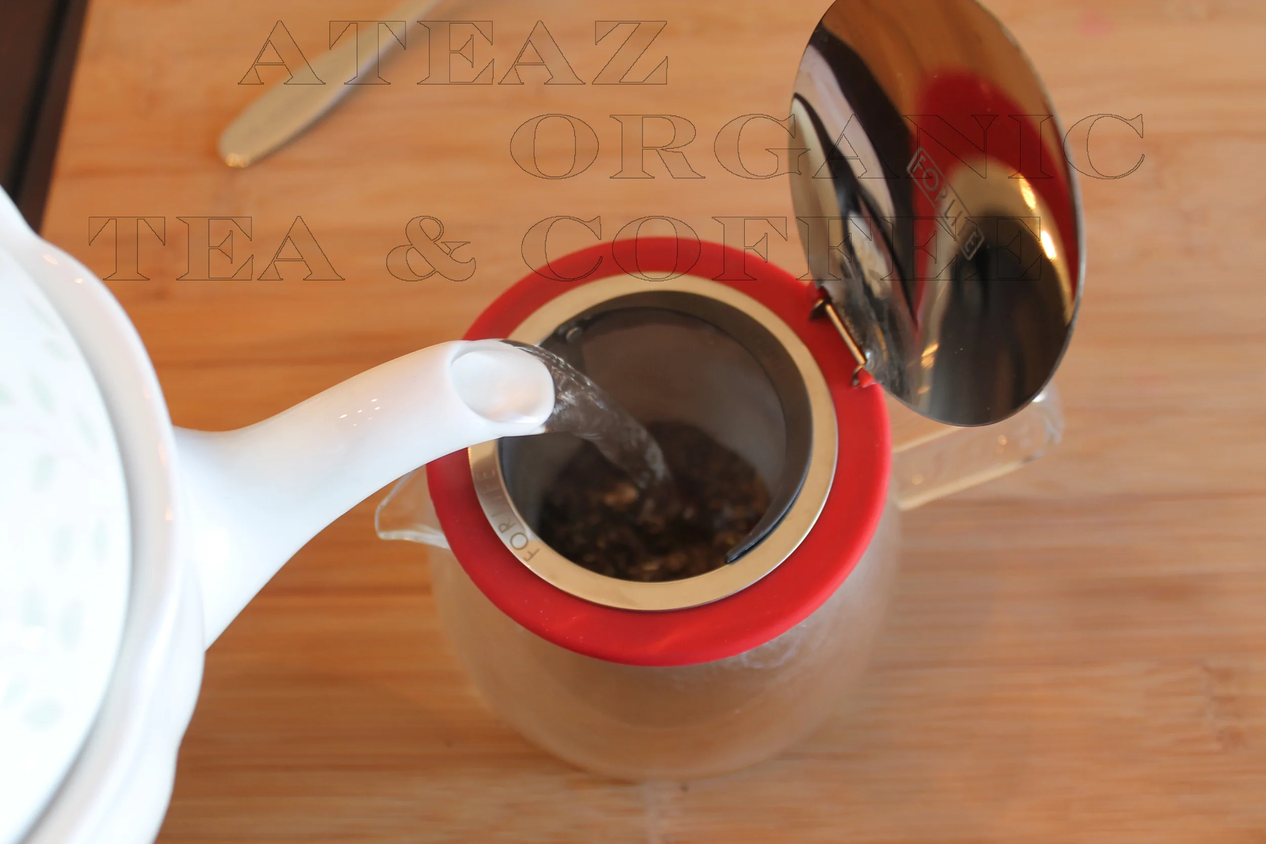How To Brew Artisan Tea Using A Glass Teapot With Infuser — Ateaz