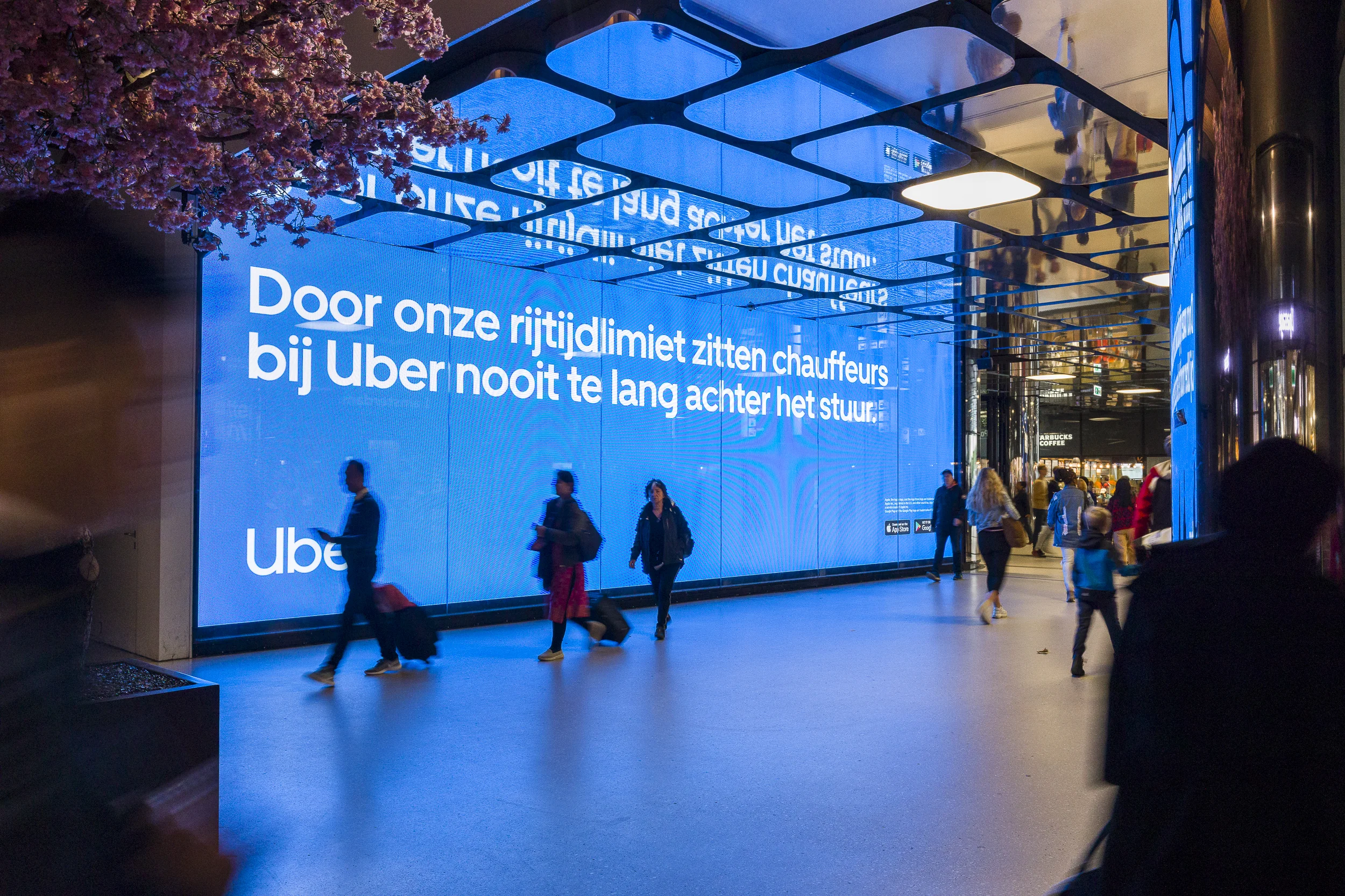 Copy of Amsterdam_GiantFlow_WestUberSafety_HR1.JPG