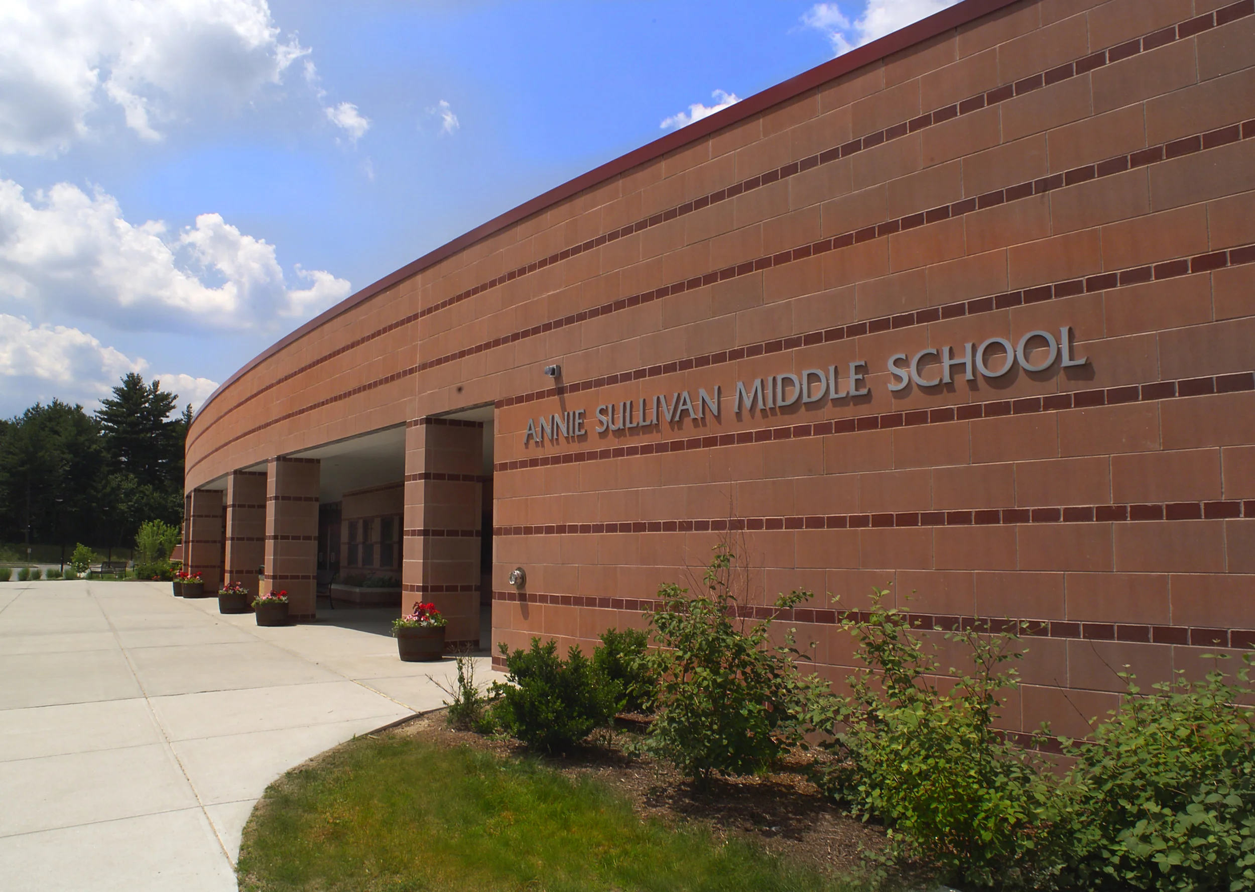 Hellen Keller Elementary School & Annie Sullivan Middle School
