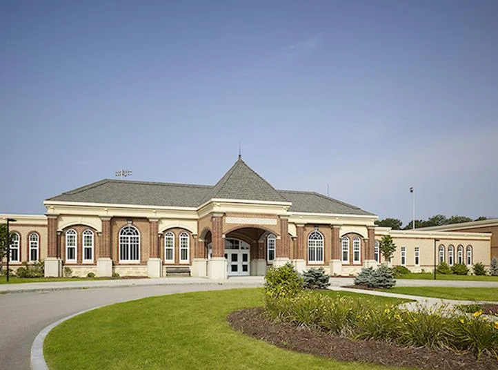 Lincoln Middle School.jpg