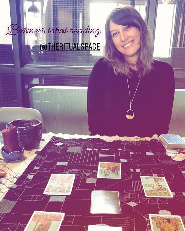 Now offering corporate readings! Bring me in to read for your team! Shoot me a message and we can talk timing, rates, and the best way for your team to dig a little deeper into themselves. Great for groups, pairs, and individuals. #businesstarot #cor