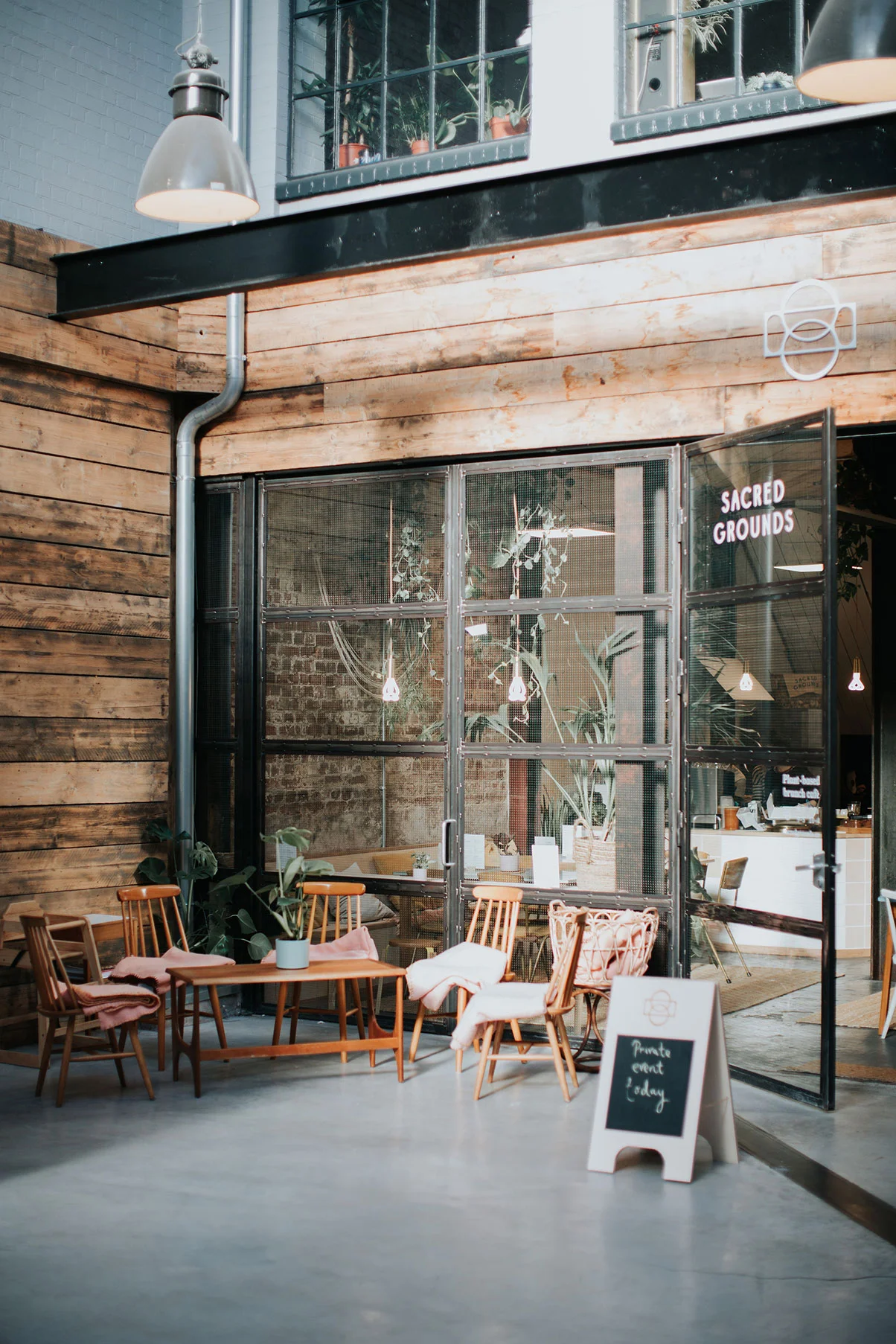 Becca_Allen_Sacred_Grounds_Cafe_front_fascia.JPG