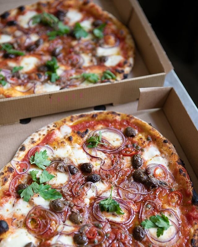 Two puttanescas to go...ooof- so much Italian goodness...available from 5pm. #lardondon #puttanesca #italian #londonfields #londonpizza #hackney #eastlondon