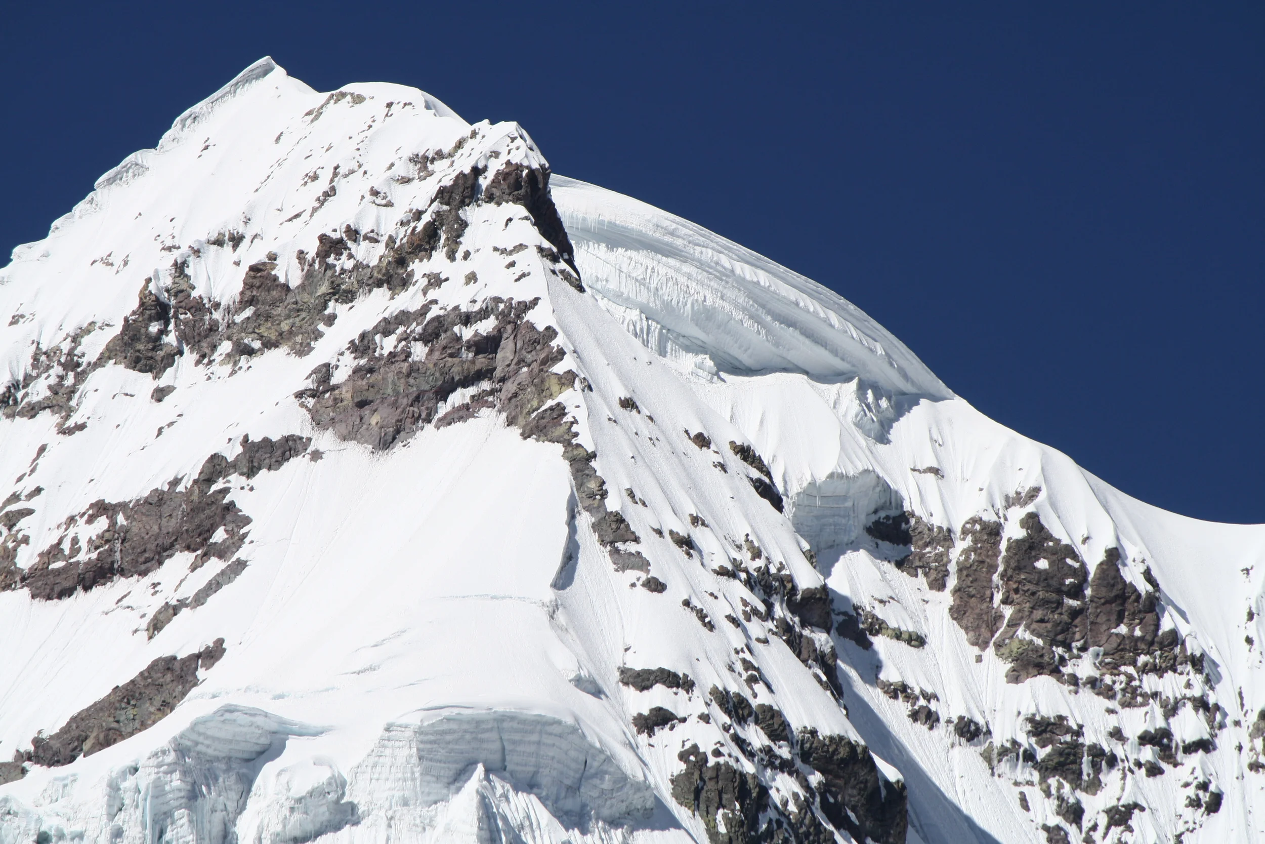 Ausangate-Peak-June-2011.jpg