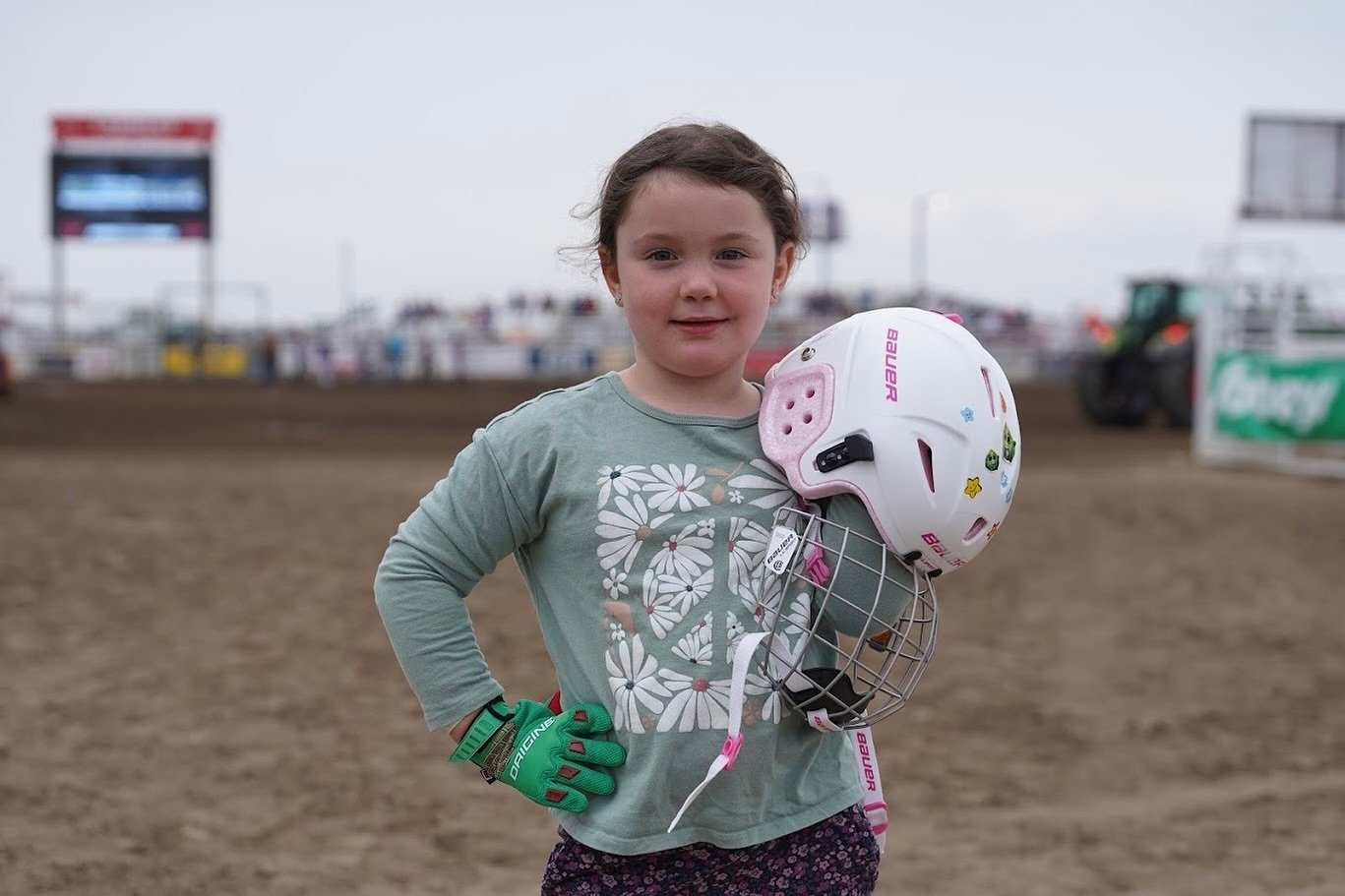 #nationaldayofthecowgirl 

This day celebrates the strength, spirit and resilience of the cowgirl 🤍🤠

📸: Cheryl Dust