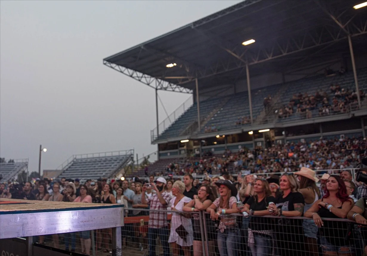 🚨12 Days of Giveaways&mdash;Day 11🚨

Our 12 Days of Giveaways is almost over! But we be still got a couple days of great prizes&hellip;and a BIG announcement on the 12th day🎉🪩

Day 11 is your chance to win 2 Grandstand tickets for the  2026 Cowbo