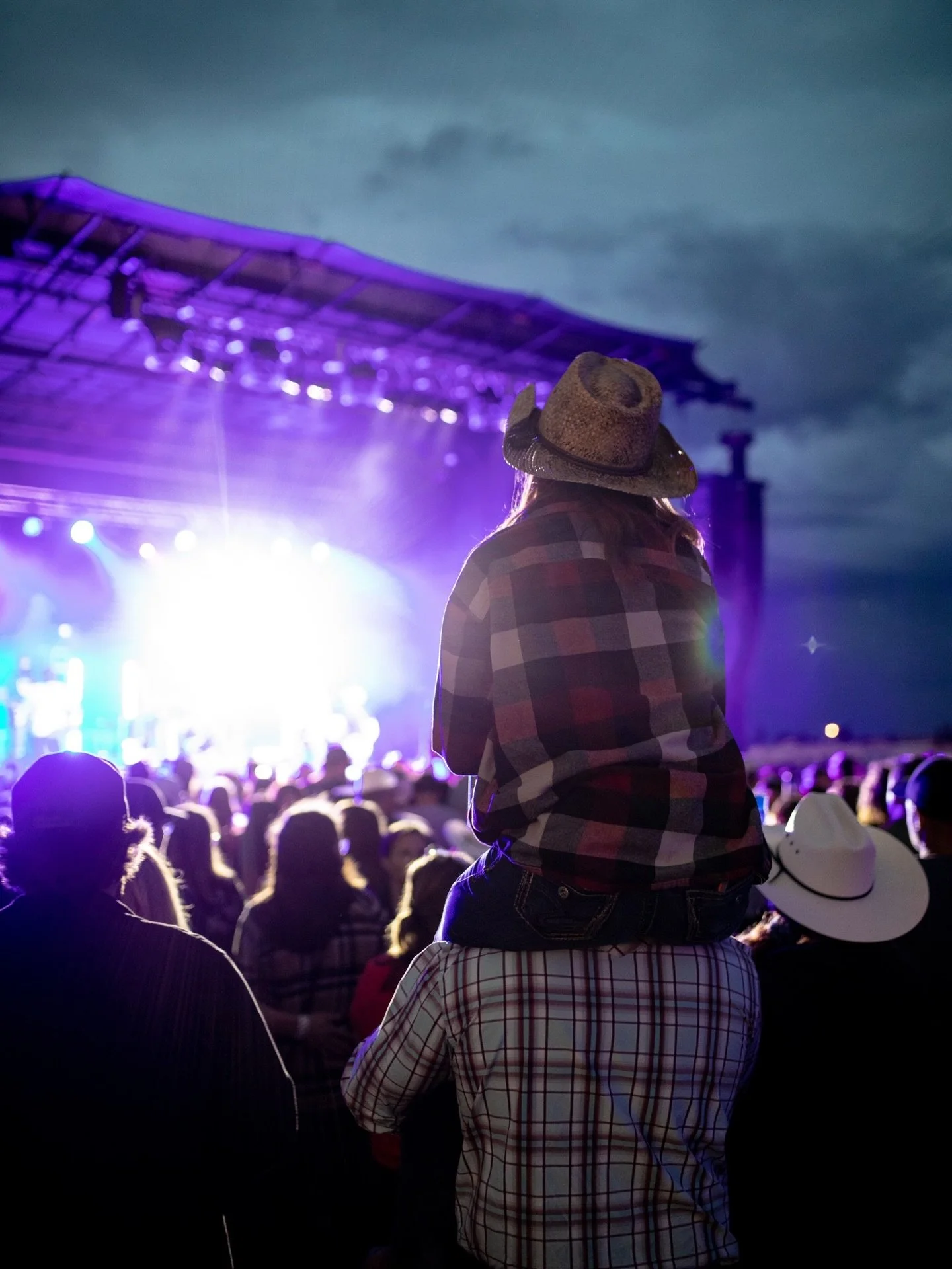 🚨12 Days of Giveaways&mdash;Day 5🚨

Day 5 is another great prize! We are giving away 2 Grandstand seating tickets for the 2026 Cowboy Town Concert with headliner Owen Riegling!🤠🎶🎫

To enter (Same rules every day):
❤️Like the daily giveaway post
