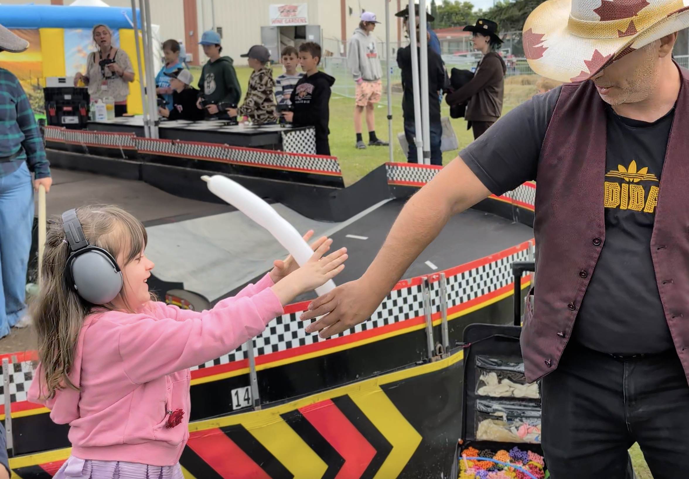 Strath Chris Girl Gagd.png