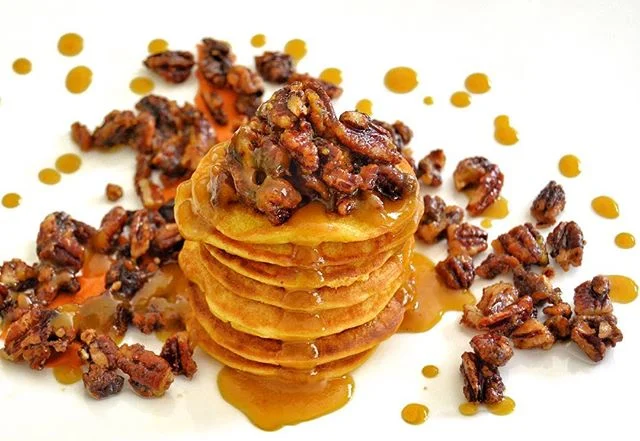 Silver Dollar Pumpkin Pancakes with Pumpkin Cream Glaze enveloped in Maple Roasted Pecans! Absolutely delicious 😊 Contact info in bio.👩🏾🍳#vegan #plantbased #pumpkin #pecans #seasonal #pumpkinspice #whatveganseat #vegansofig #vegansofinstagram #veganlosangeles #socal #losangeles #kembaskitchen #brunchseason #brunch #breakfast