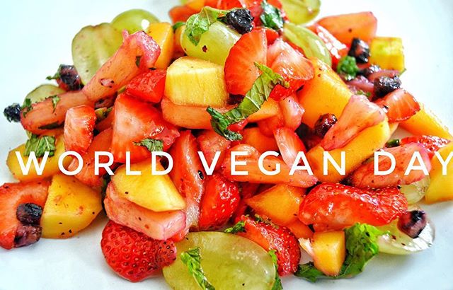 Happy 🌍World Vegan Day! 🌱Minted Fruit Salad in celebration of all of the delicious, plant-based dishes available from Kemba&rsquo;s Kitchen and worldwide! Contact info in bio 👩🏾&zwj;🍳#worldveganday #vegan #plantbased #whatveganseat #vegansofig #