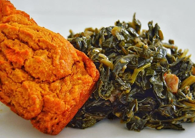 Double Sweet Potato Cornbread and Smoky Collard Greens! A perfect combination🤗
Have I ever mentioned how much we LOVE😍 sweet potatoes at Kemba’s Kitchen? Save the date: Friday, February 22,2019 #staytuned👩🏾🍳 #vegan #plantbased #kembaskitchen #sweetpotato #collardgreens #soulfood #vegansoulfood #dinner #cornbread #veganlosangeles #whatveganseat #vegansofig #veganchef