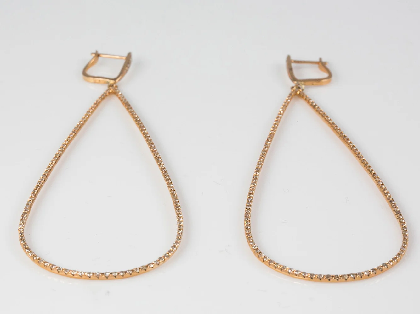 18kt.-Rose-Gold-Earrings-with-Diamonds..jpg