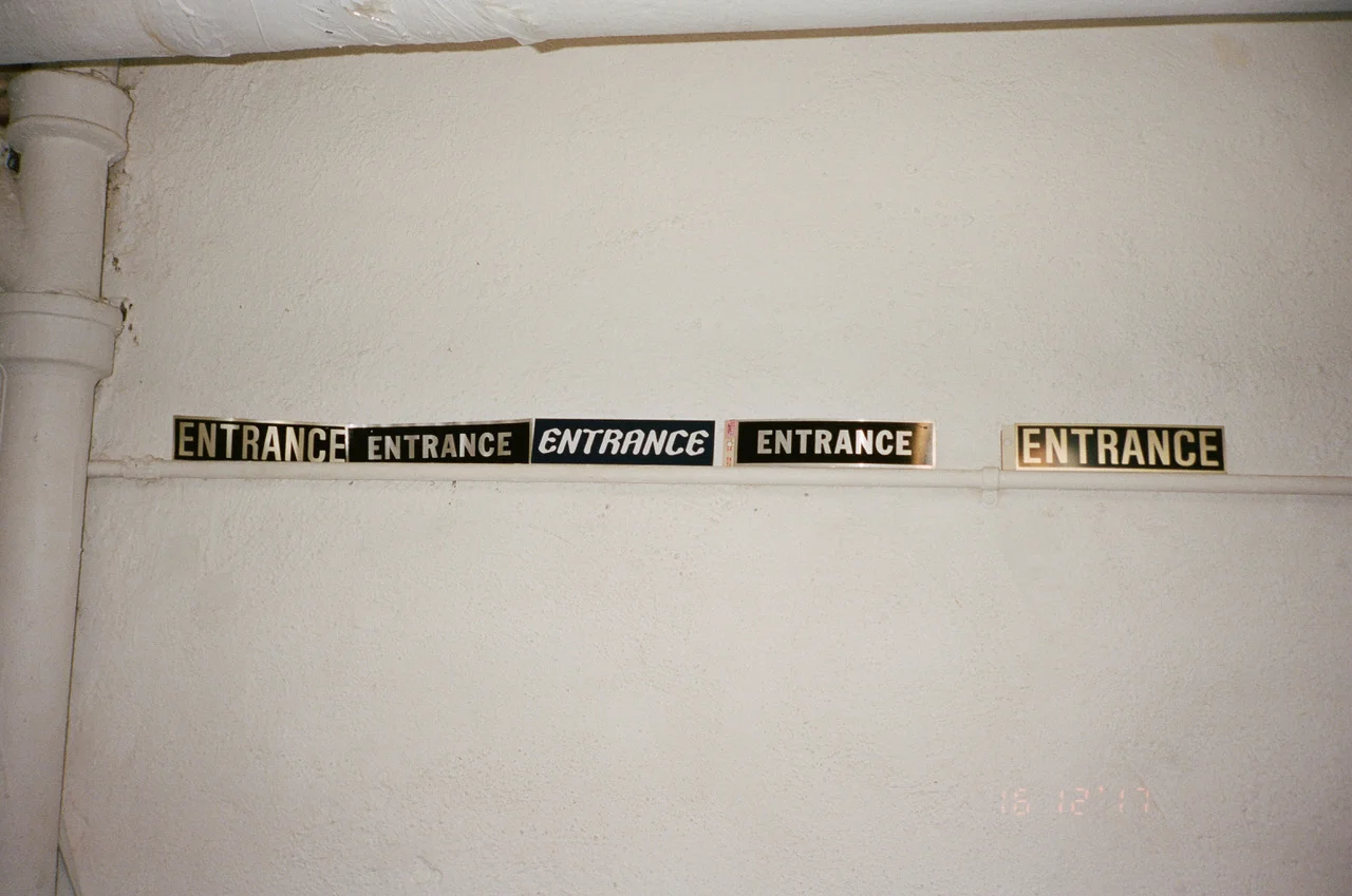 83960011.jpg