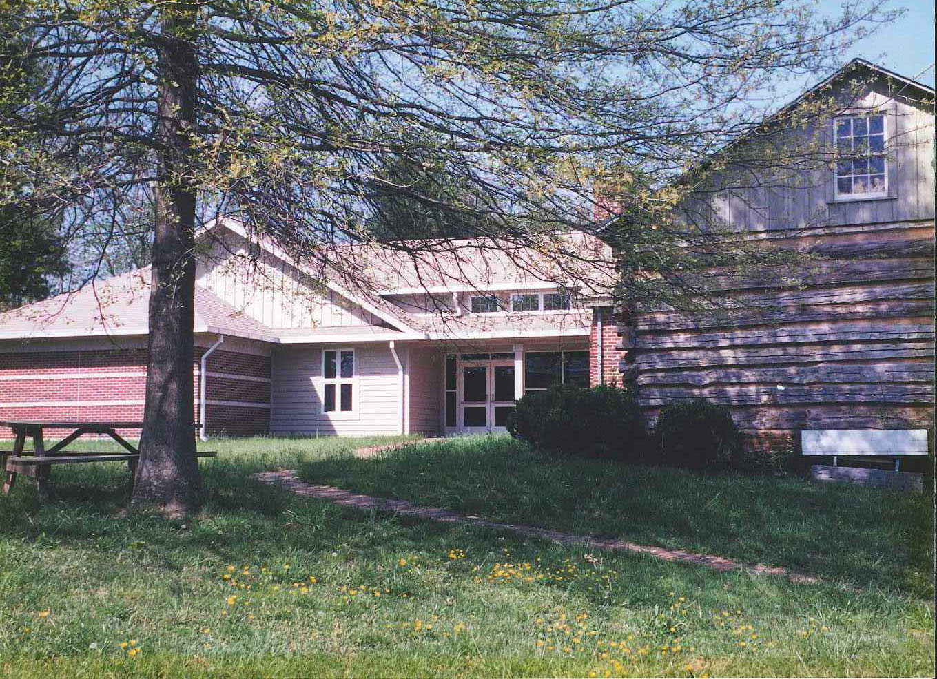 Pic 5a web.jpg