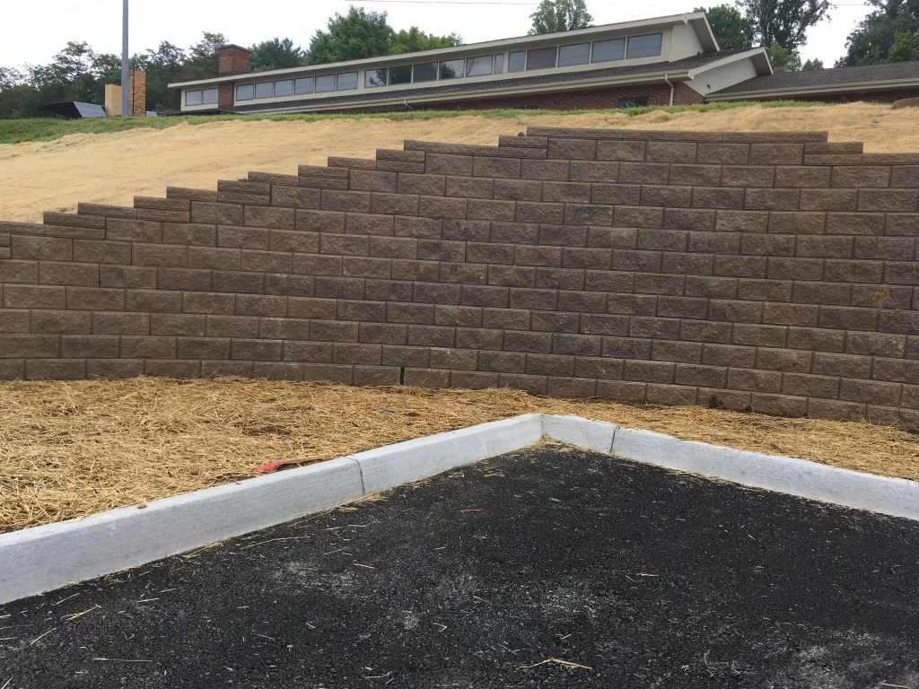 Retaining Wall (2).jpg