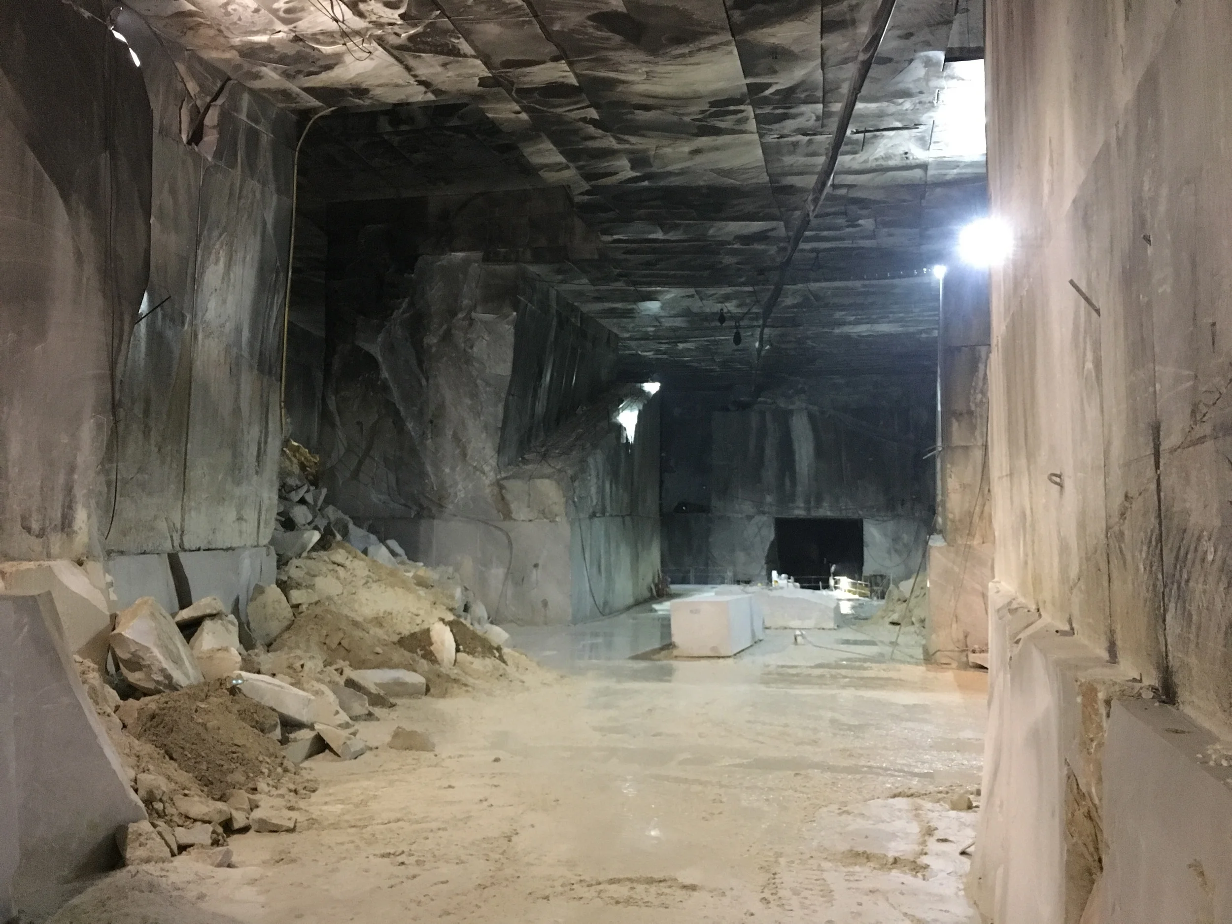 All the marble is cut to order, which is why you see the lines for different sizes of blocks on the ceiling and sides.
