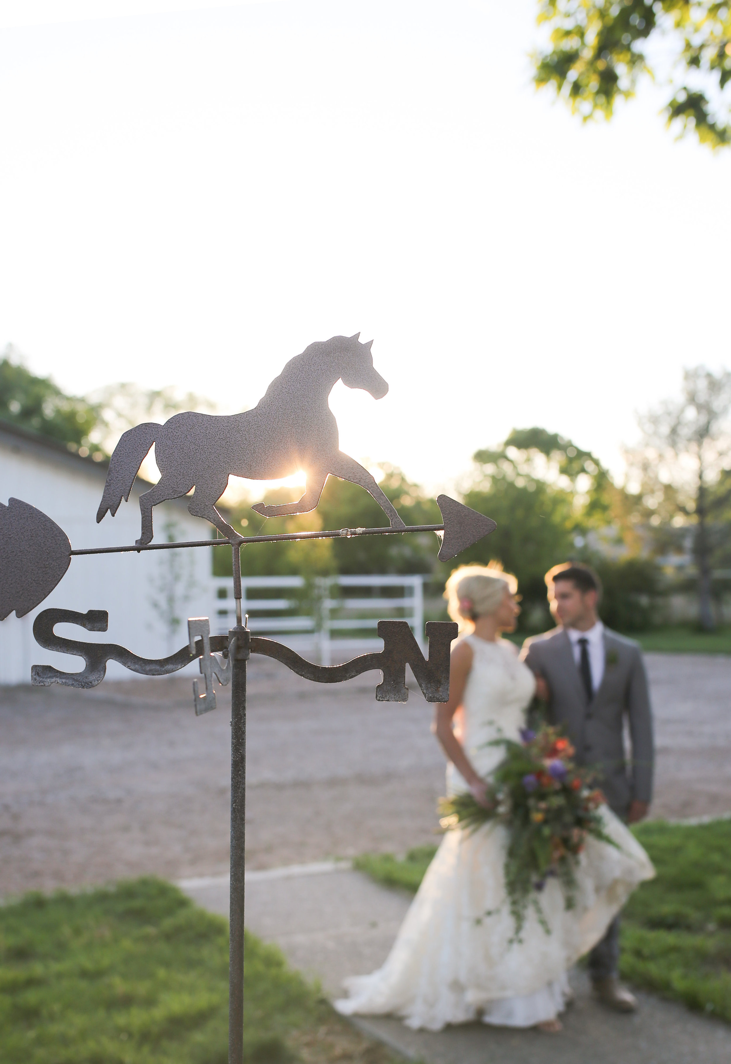 barnyard styled shoot-0077.jpg