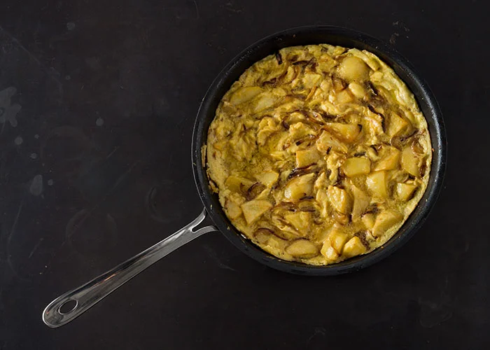 tortilla-espanola-step-1 (1).jpg
