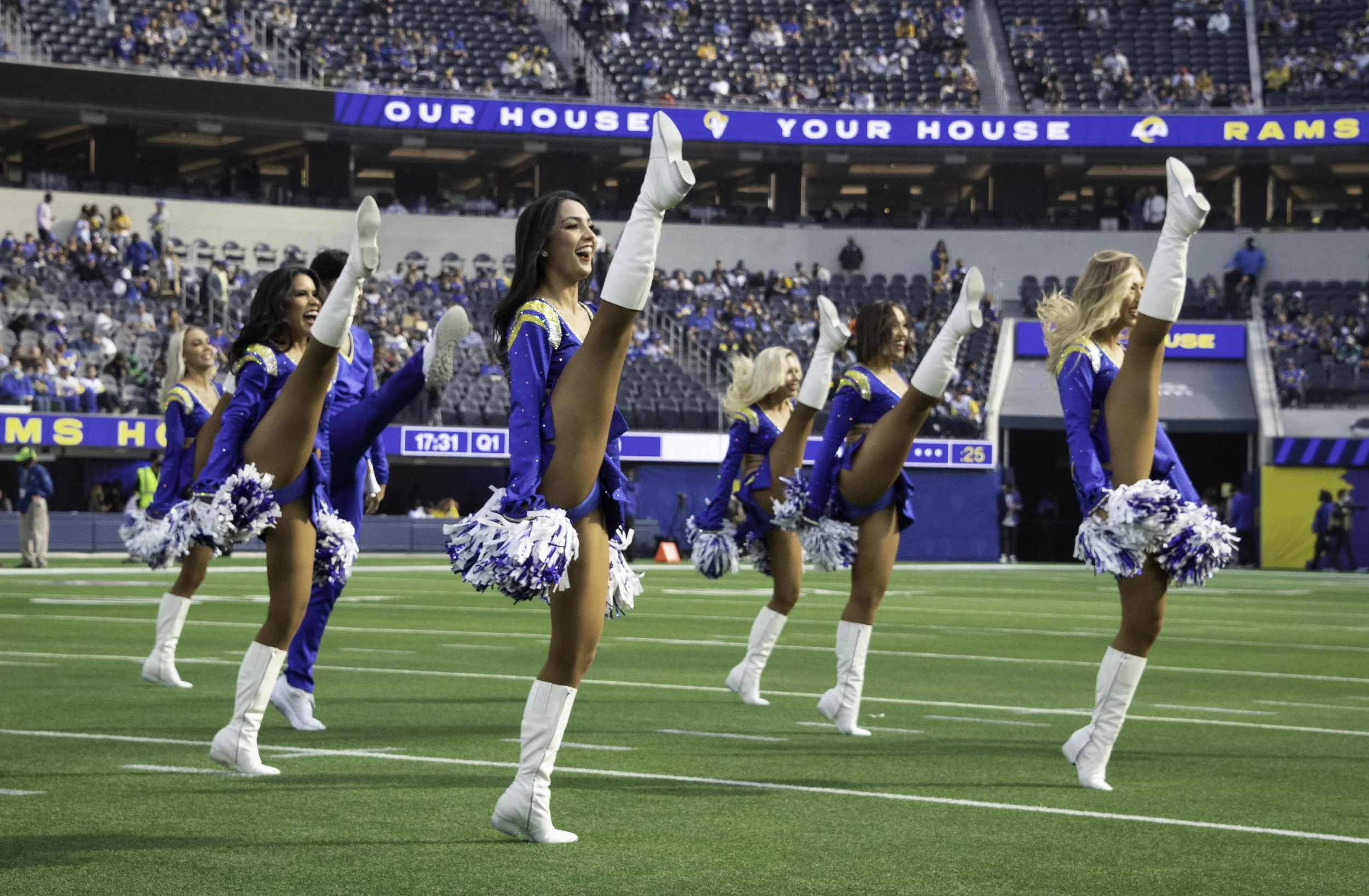 211205_Rams Cheer083.JPG