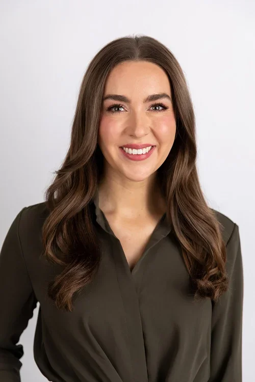 ToryPutnam-Denver-Headshots1.webp