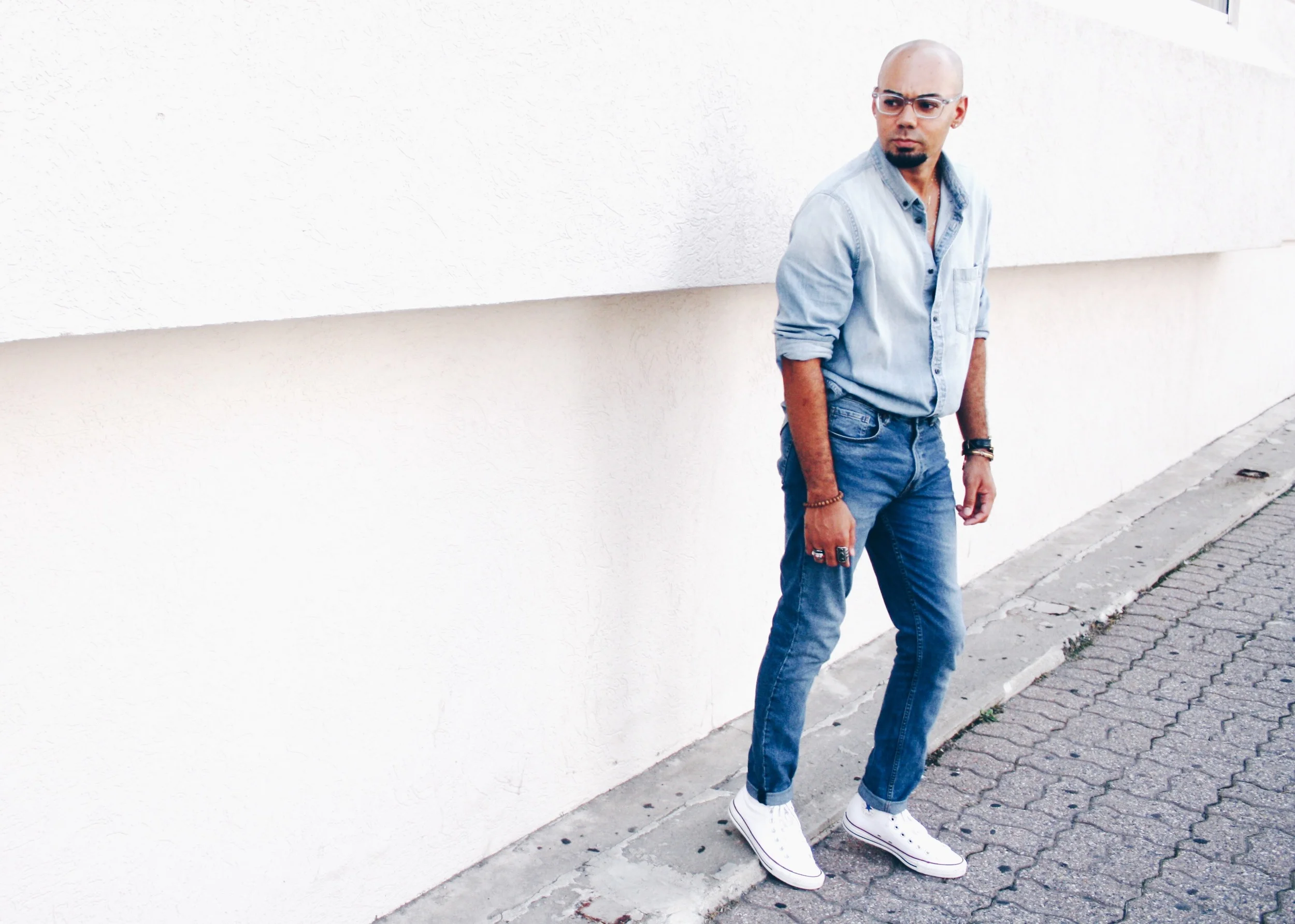 sam-c-perry-dad-jeans-oversized-denim-shirt-full.jpg
