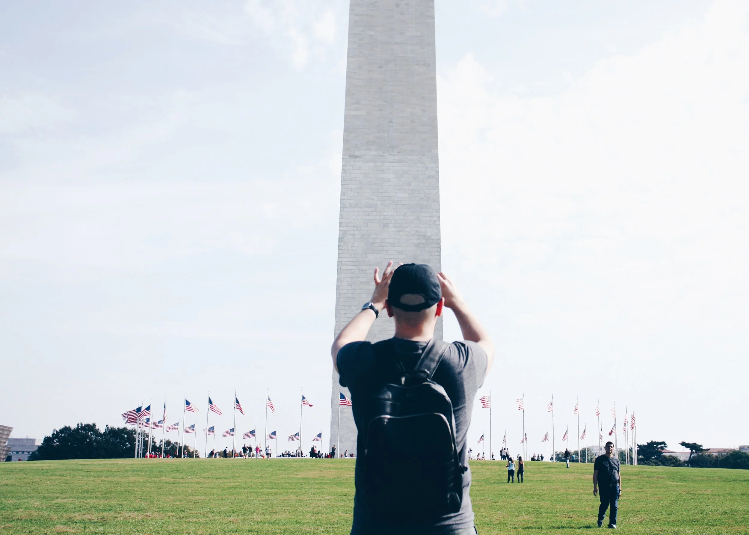 sam-c-perry-travel-24-hours-dc-babe-monument.jpg
