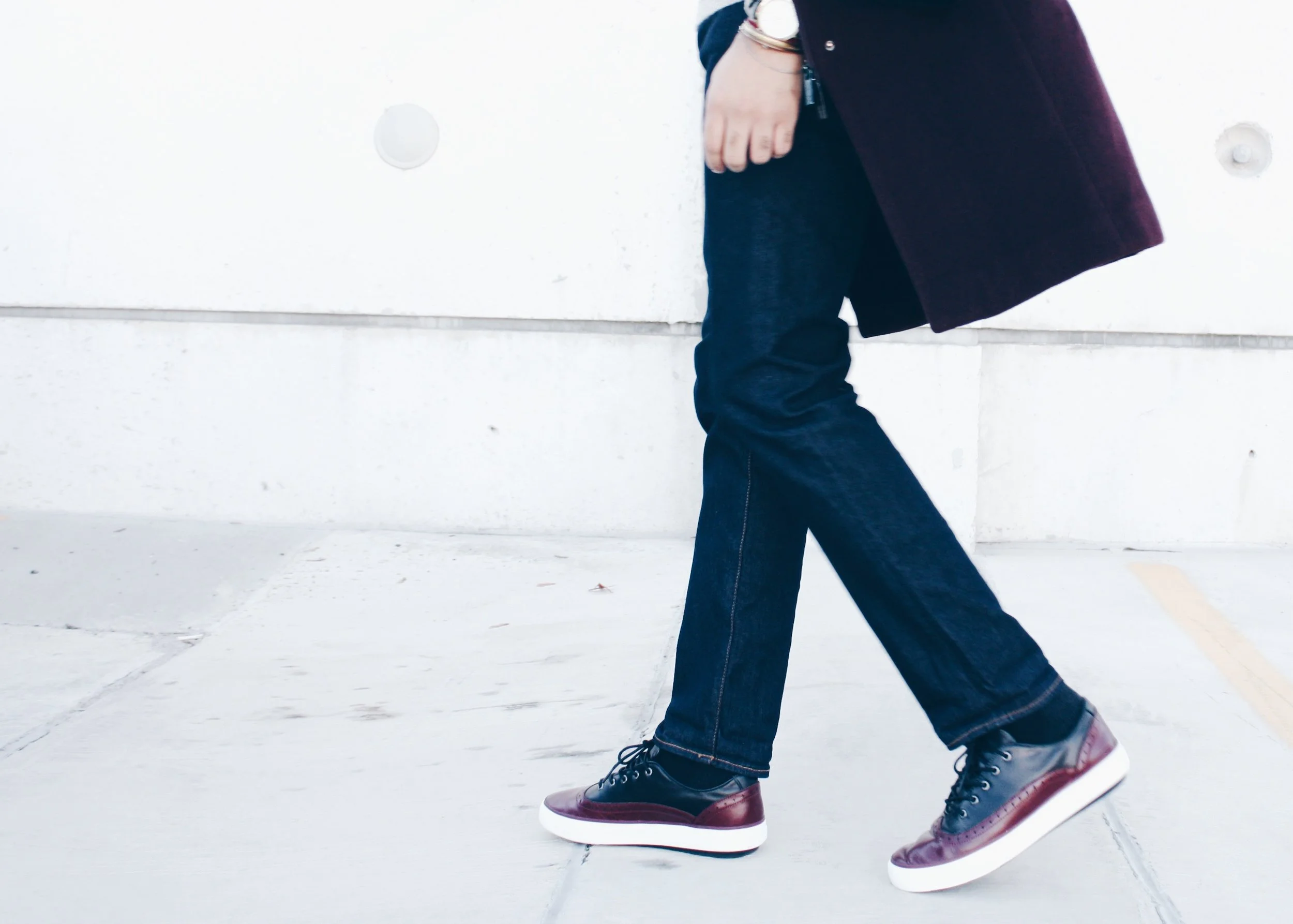 sam-c-perry-layered-grey-sweater-green-woven-footwear.jpg