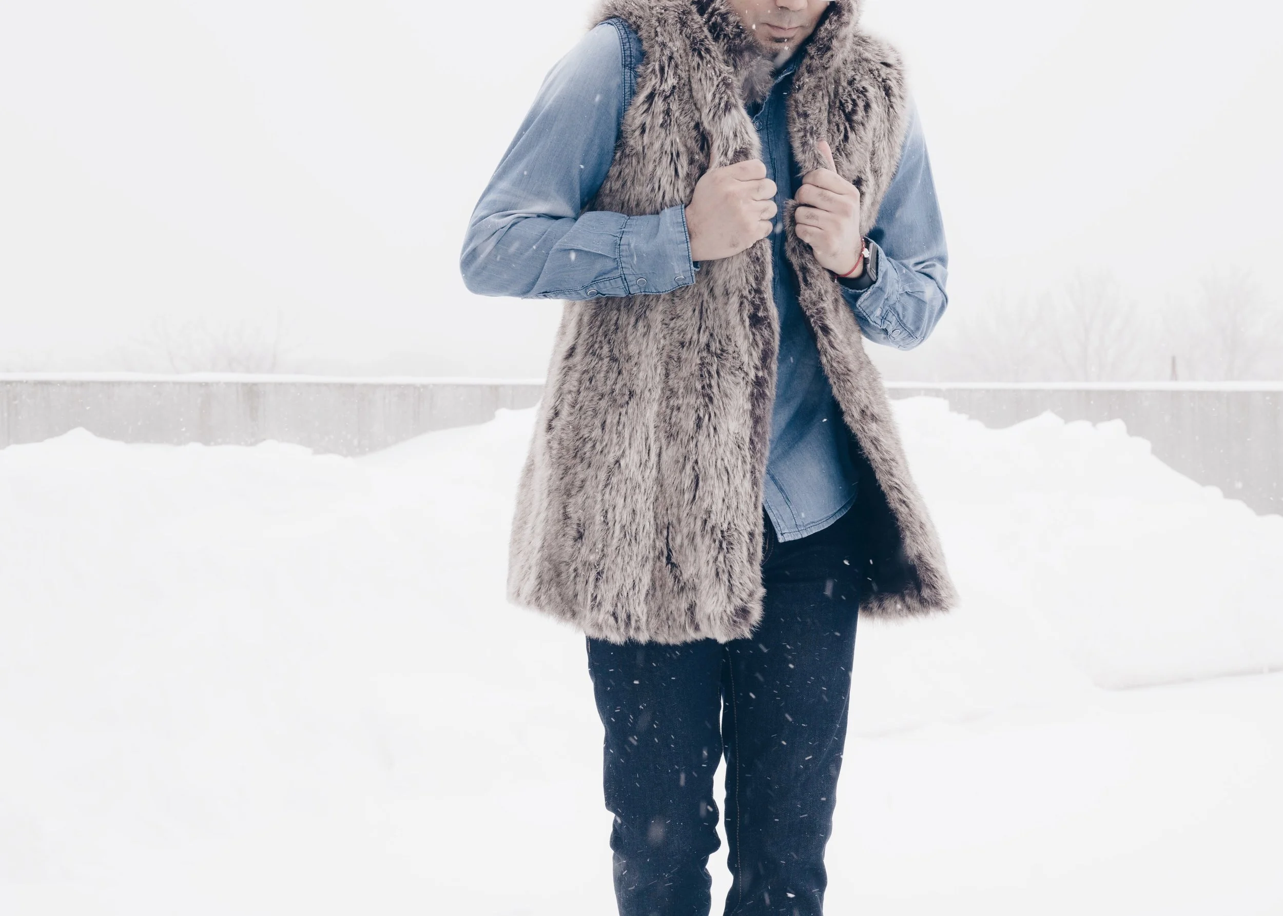sam-c-perry-fur-vest-denim-on-denim-zoom-detail.jpg