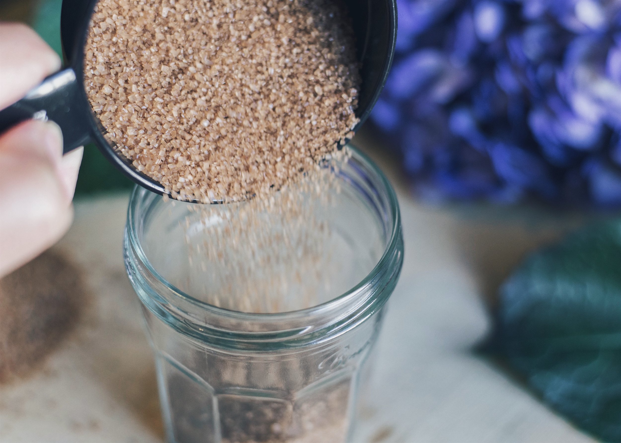 how-to-make-your-own-sugar-scrub.jpg