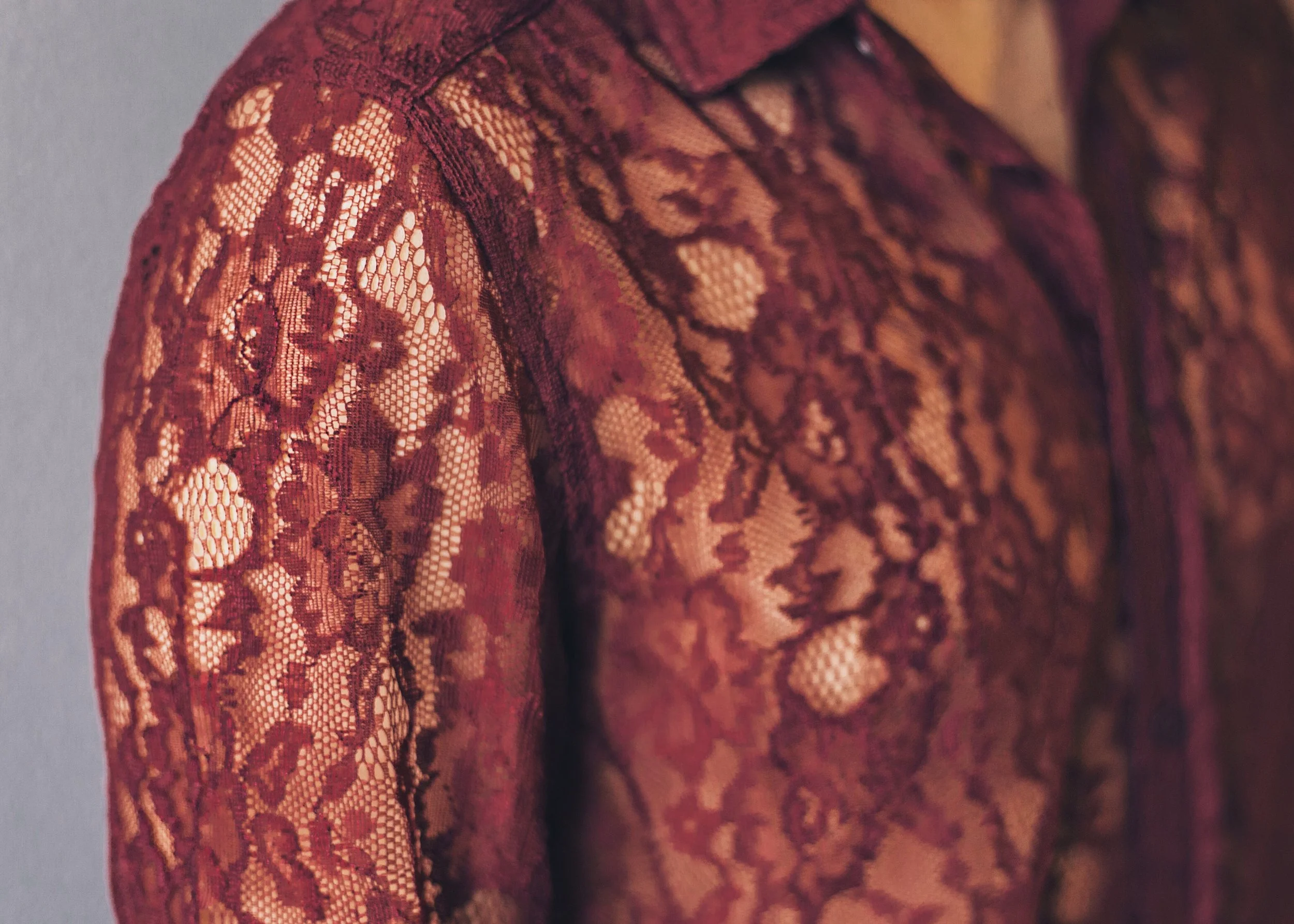 mens-lace.jpg