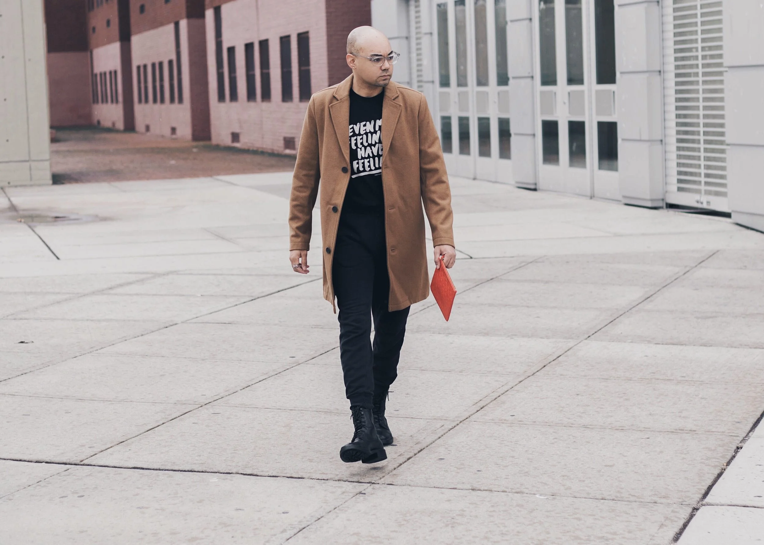 styling-graphic-tees-with-sweats.jpg