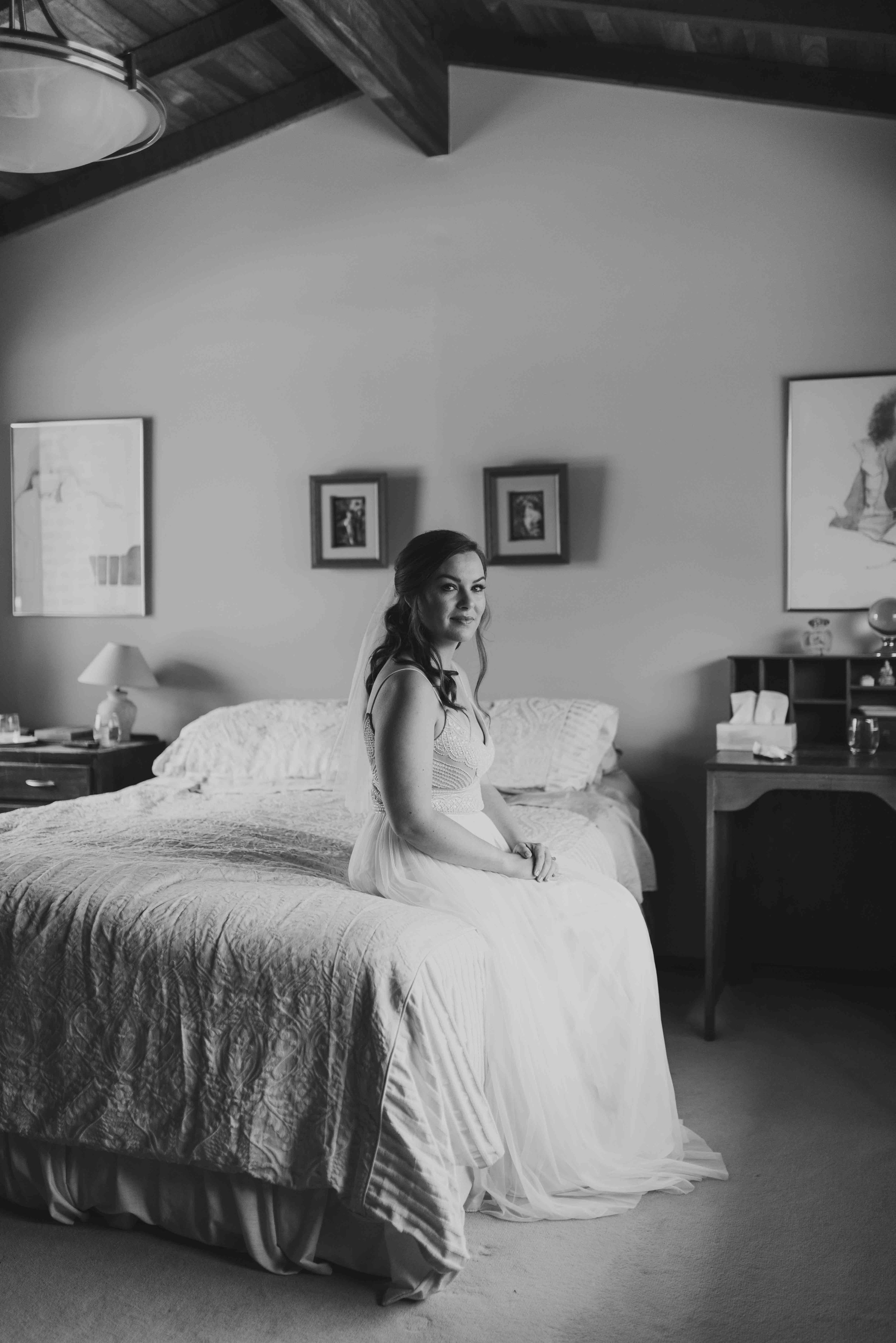 Ashleigh & JT 17.3.18 b&w small-25.jpg